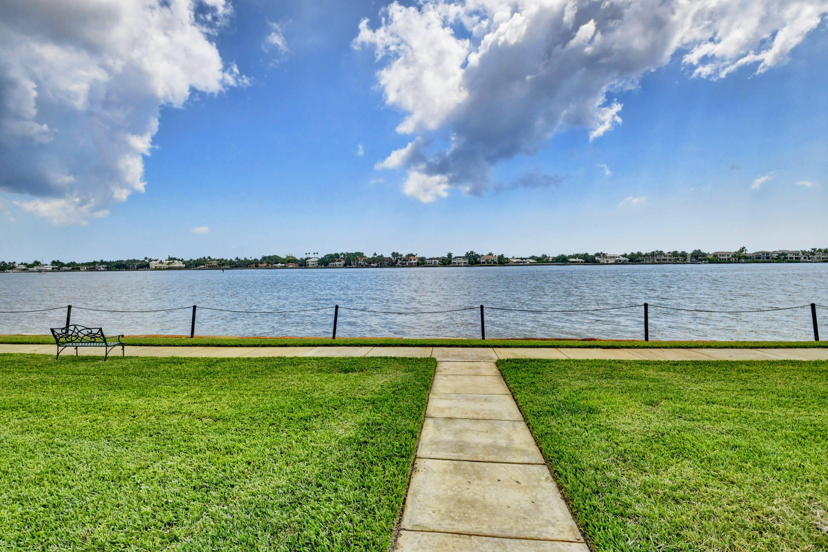 180 Yacht Club #308, Hypoluxo FL 33462
