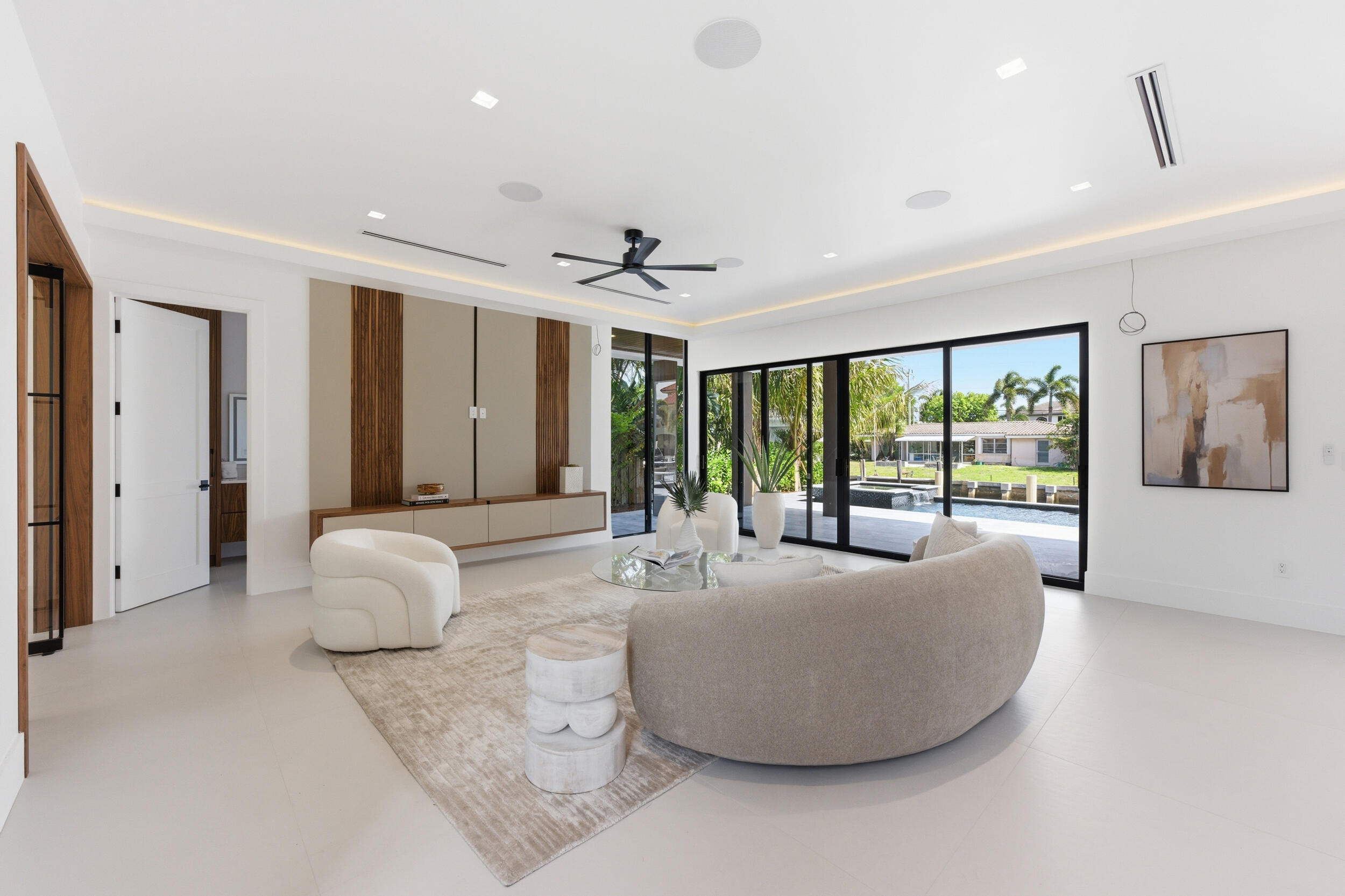 2360 NE 49th, Lighthouse Point FL 33064