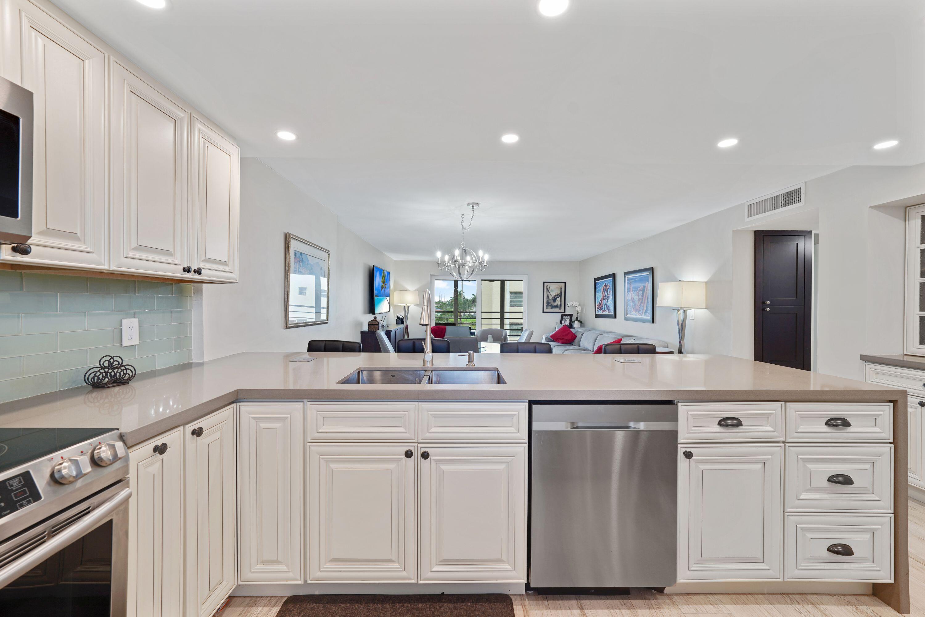 321 SE 3RD #308, Dania Beach FL 33004