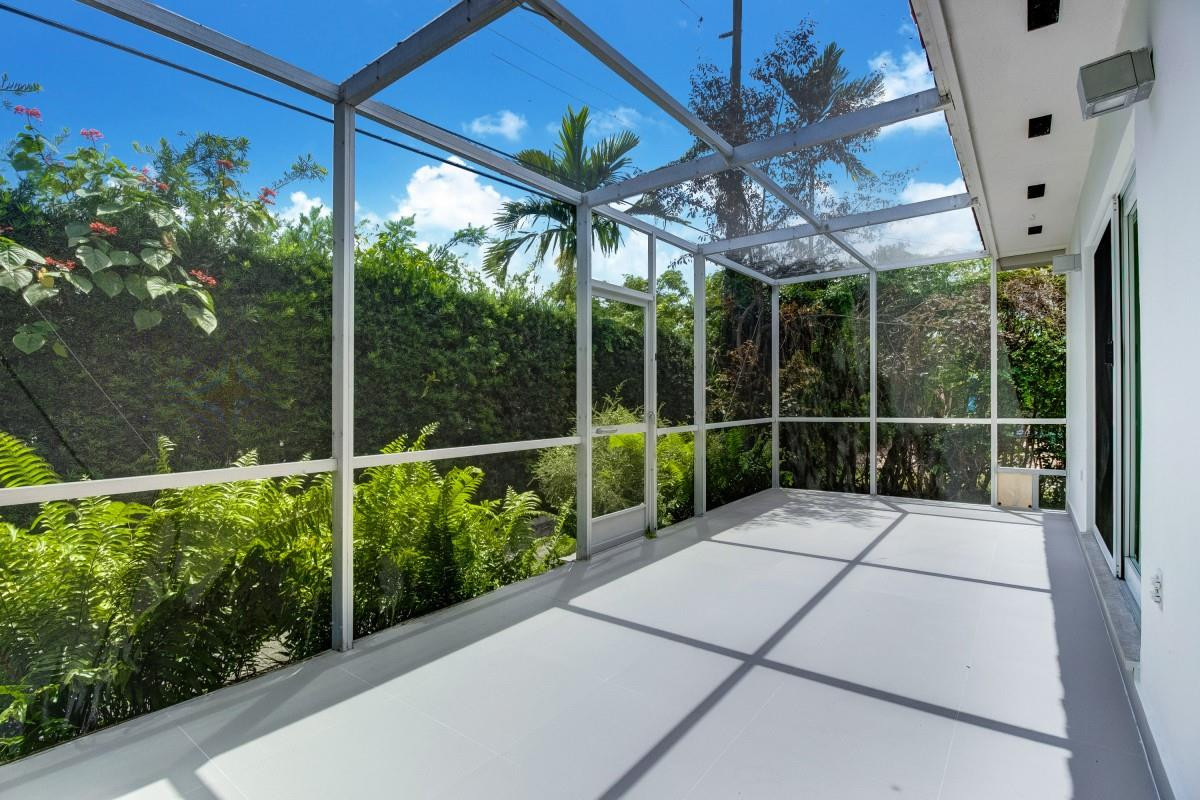 901 Santiago, Coral Gables FL 33134