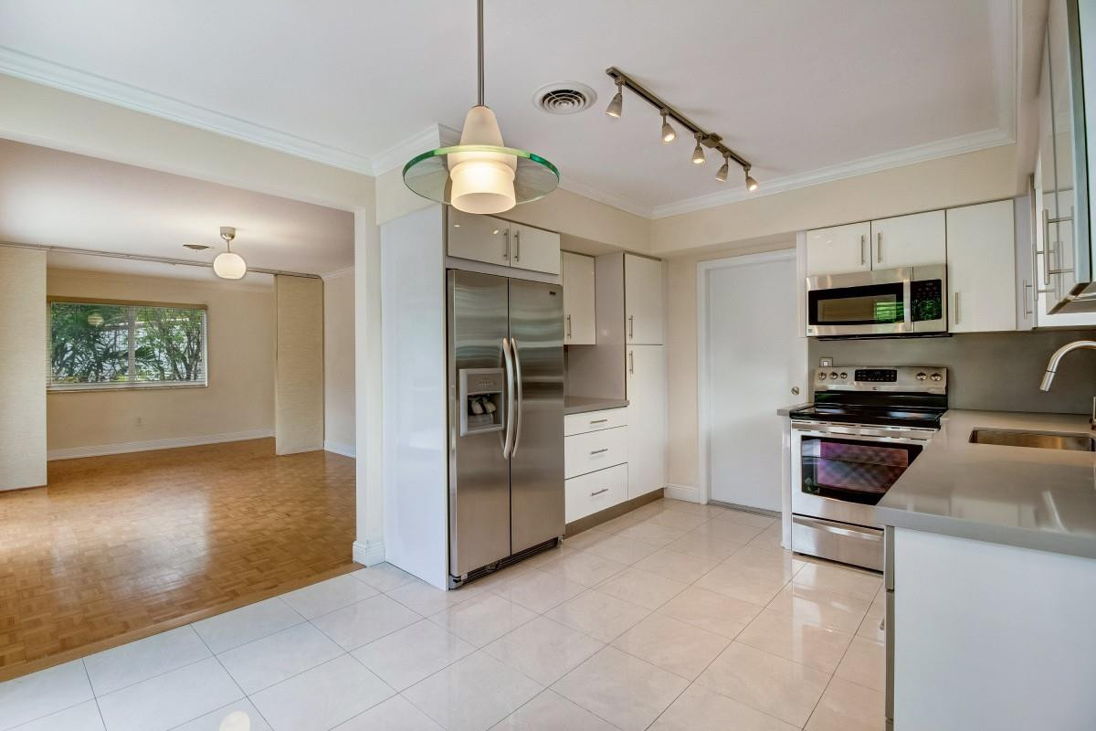 901 Santiago, Coral Gables FL 33134