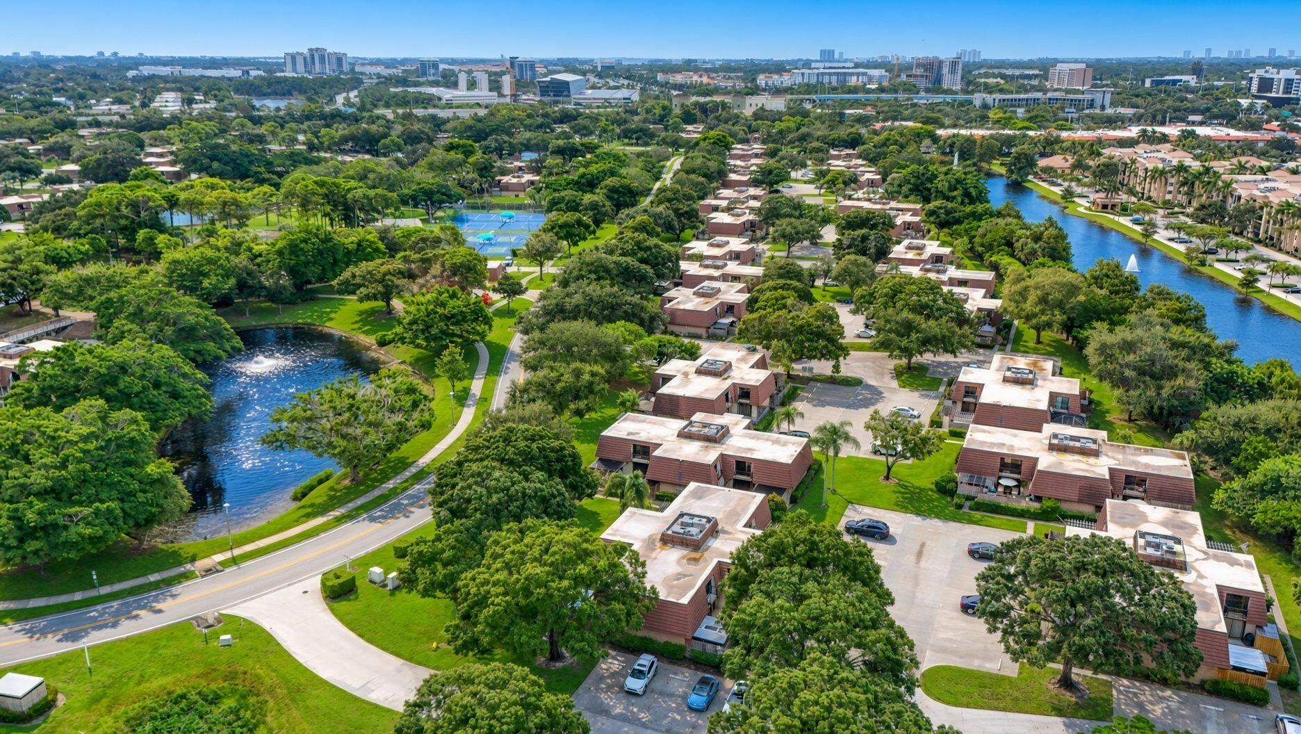 2003 20TH, Palm Beach Gardens FL 33418
