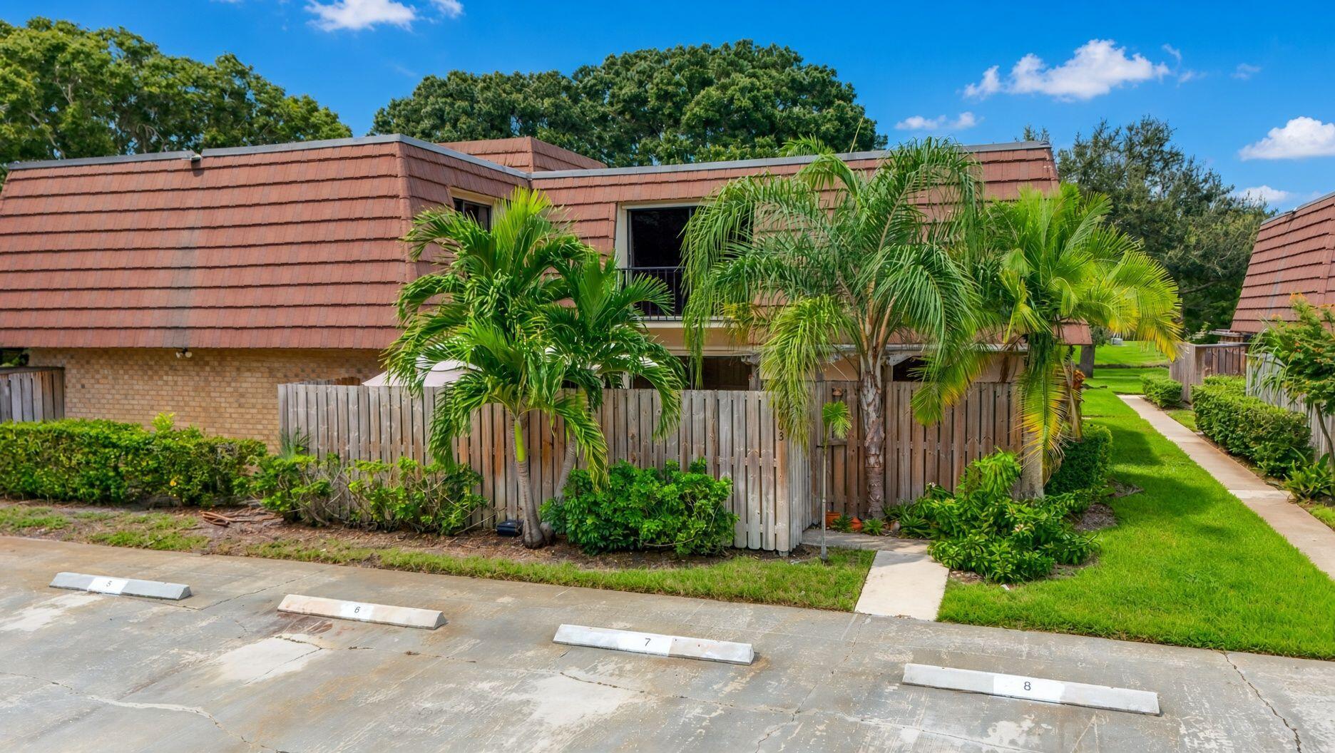2003 20TH, Palm Beach Gardens FL 33418