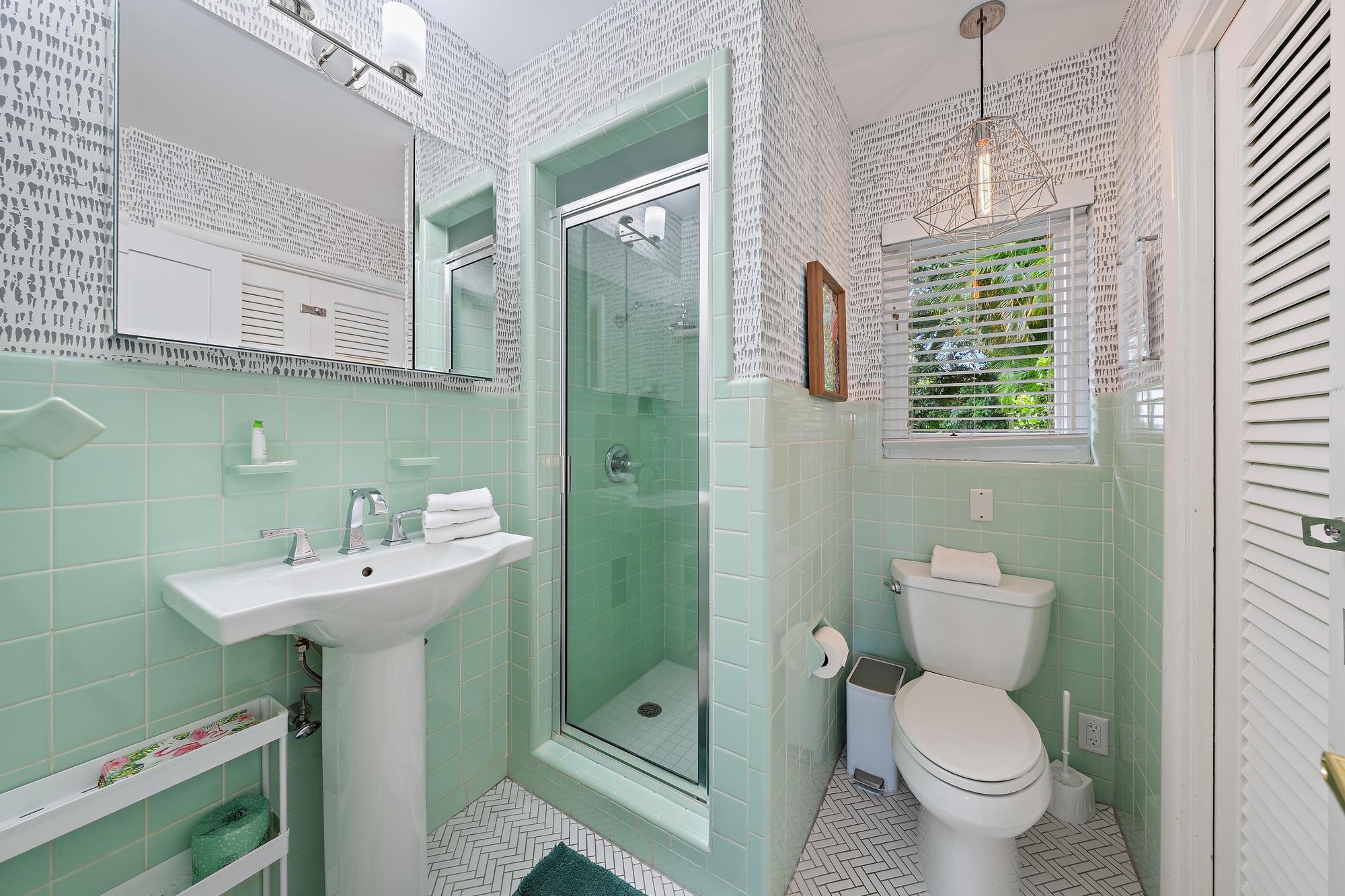 7128 W Lake, Lake Clarke Shores FL 33406