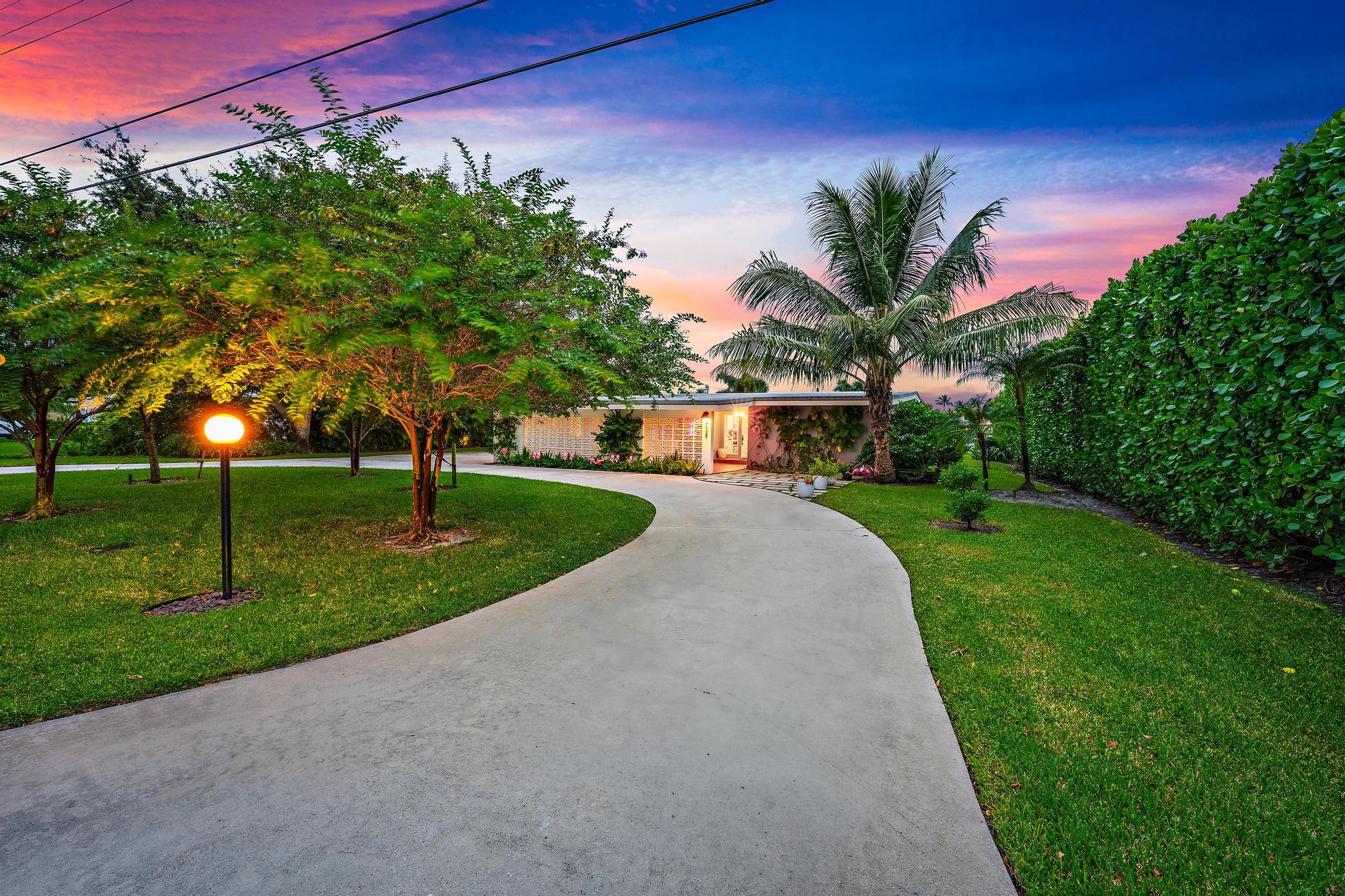 7128 W Lake, Lake Clarke Shores FL 33406