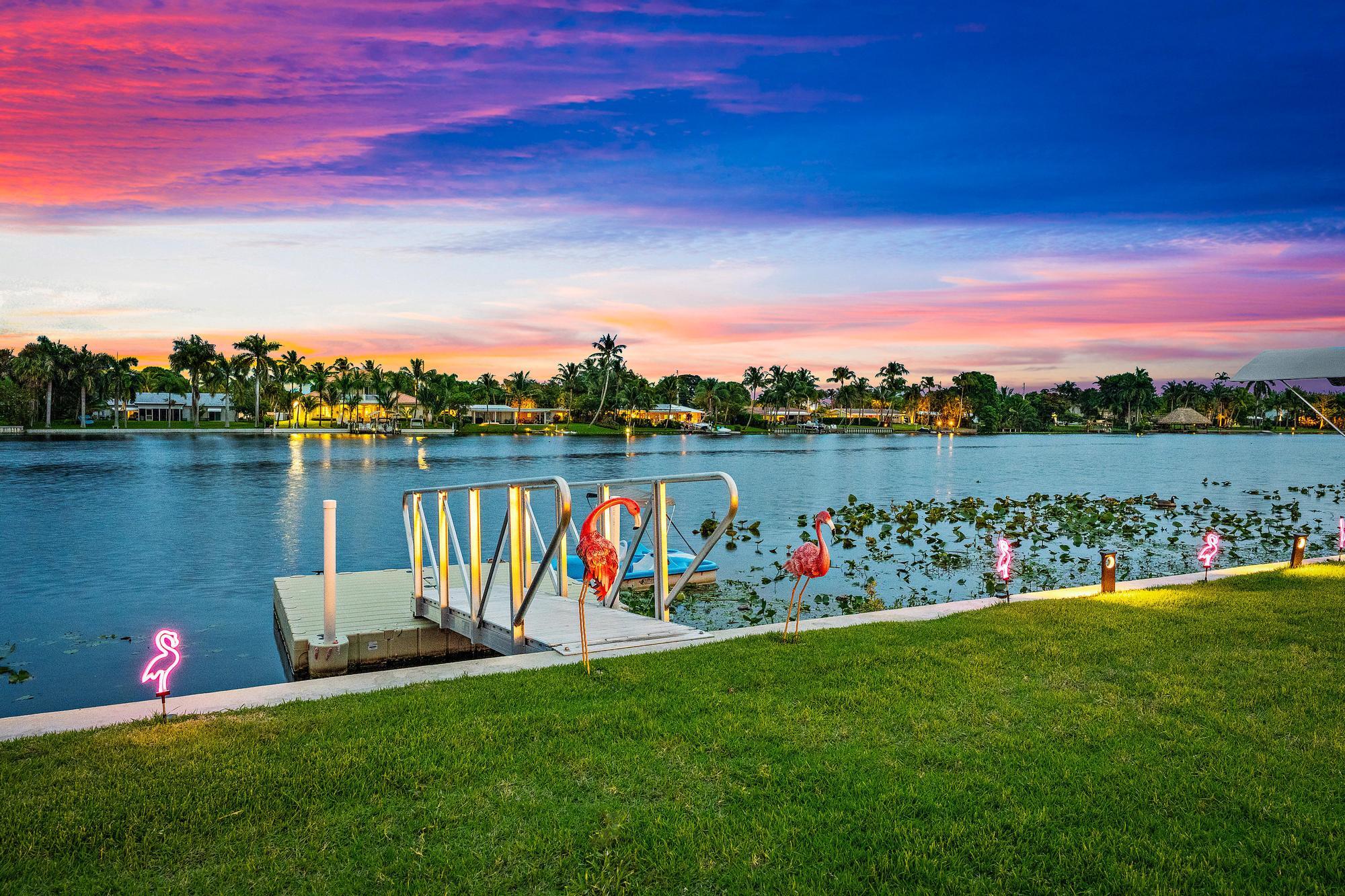 7128 W Lake, Lake Clarke Shores FL 33406