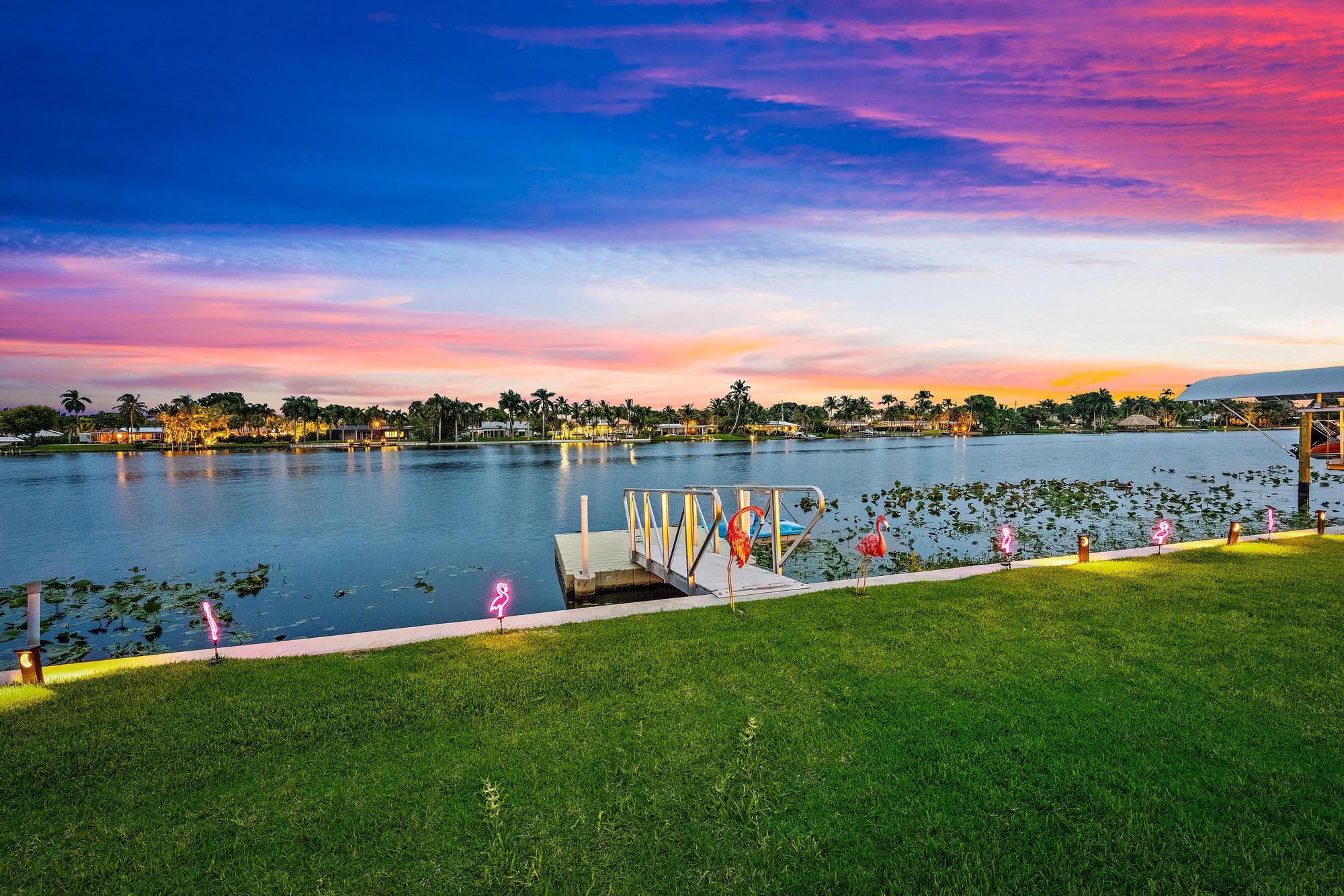 7128 W Lake, Lake Clarke Shores FL 33406
