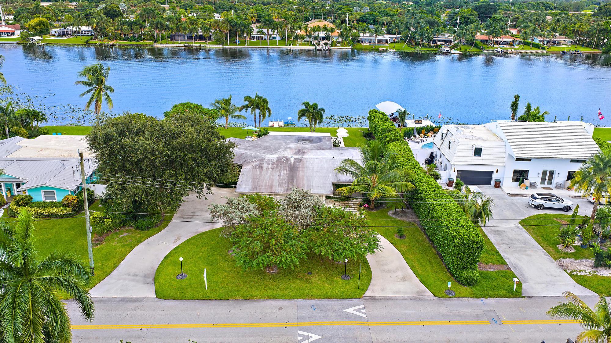 7128 W Lake, Lake Clarke Shores FL 33406
