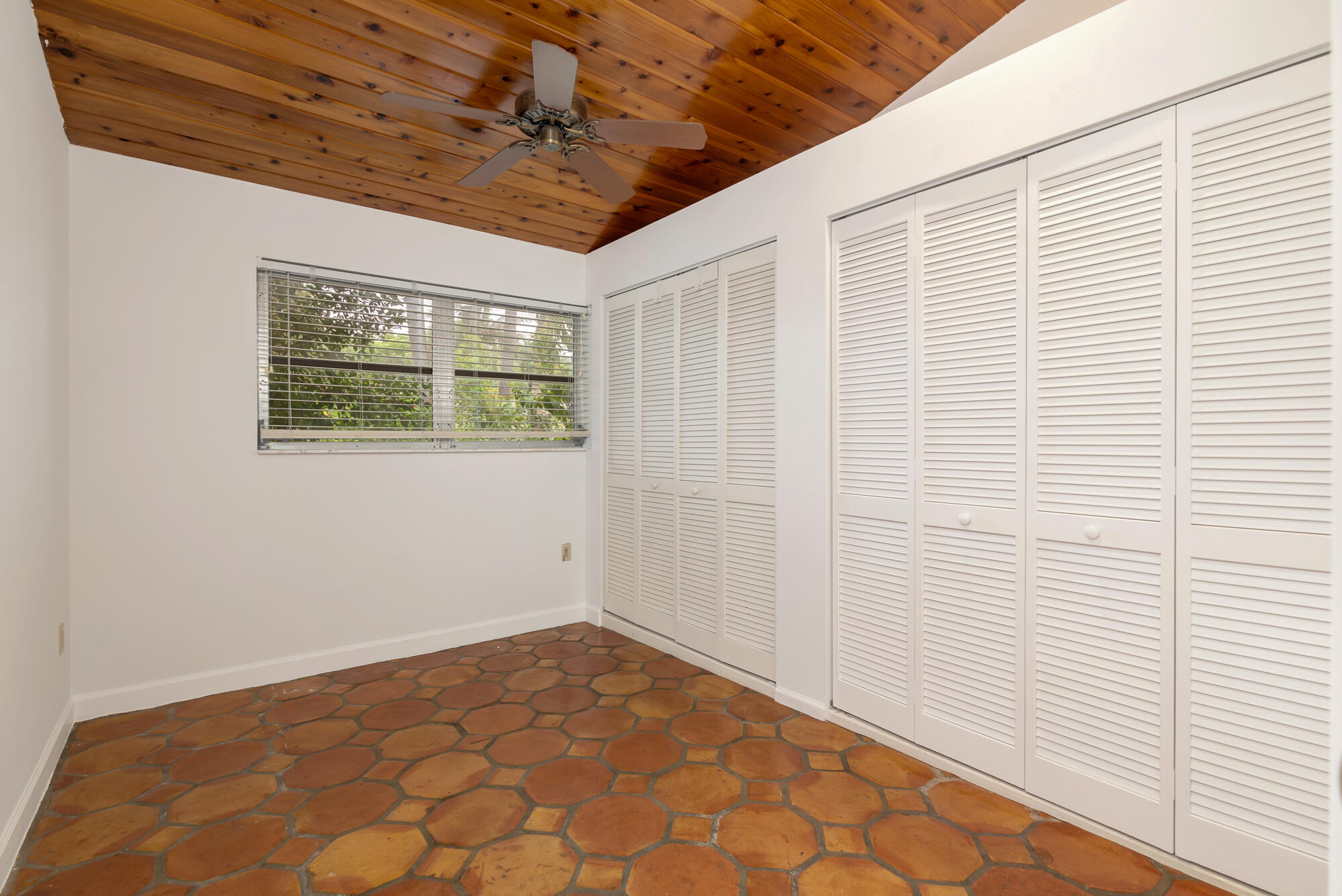 113 GREGORY, West Palm Beach FL 33405