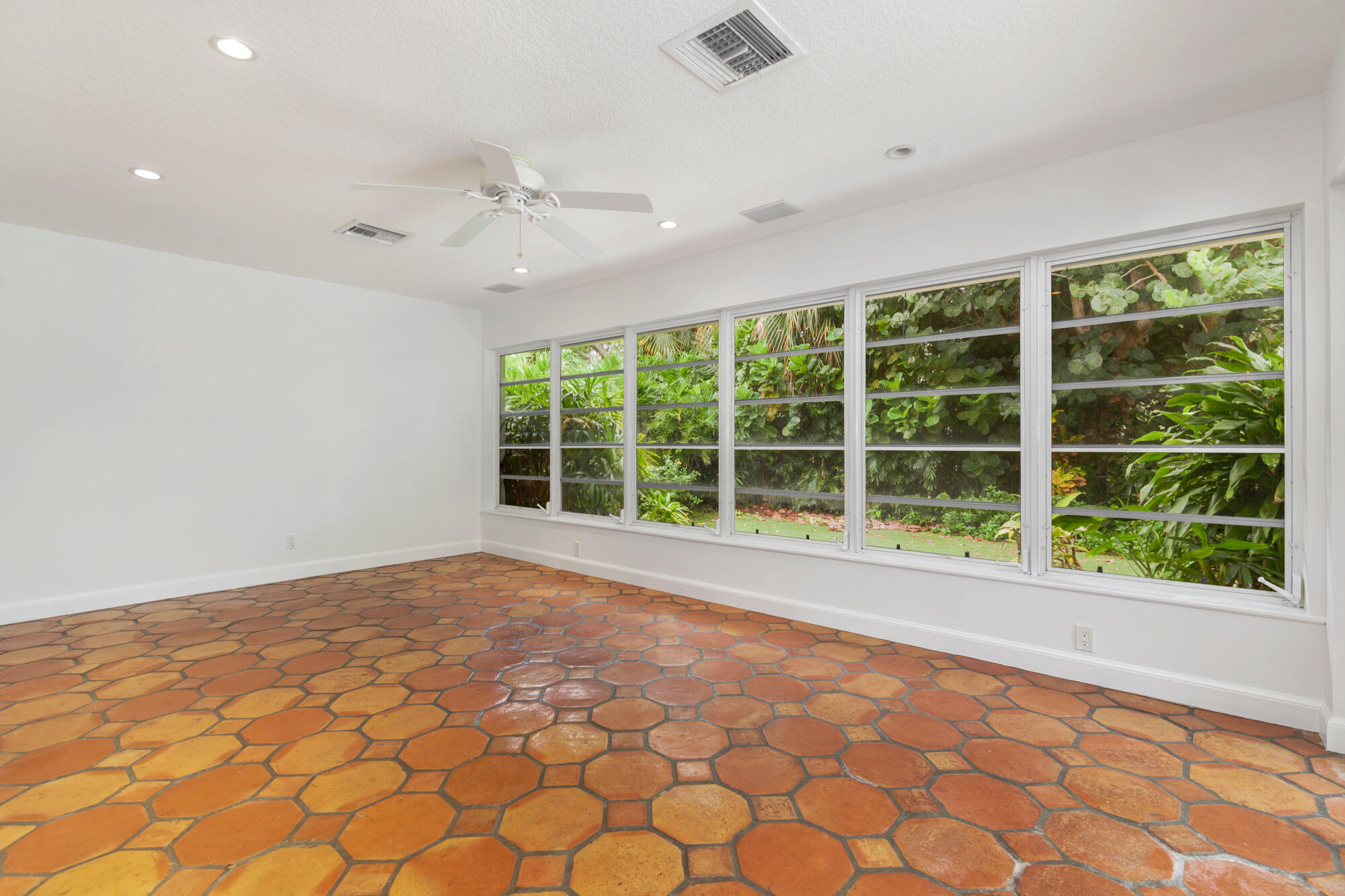 113 GREGORY, West Palm Beach FL 33405