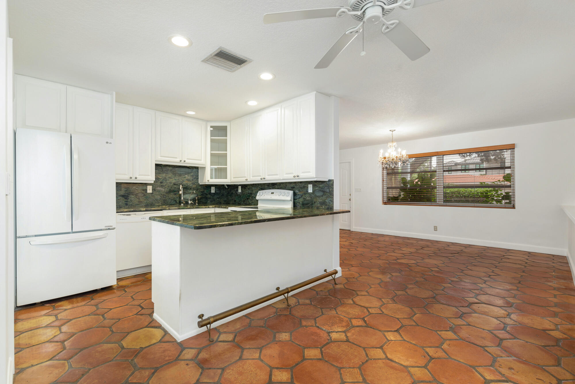 113 GREGORY, West Palm Beach FL 33405