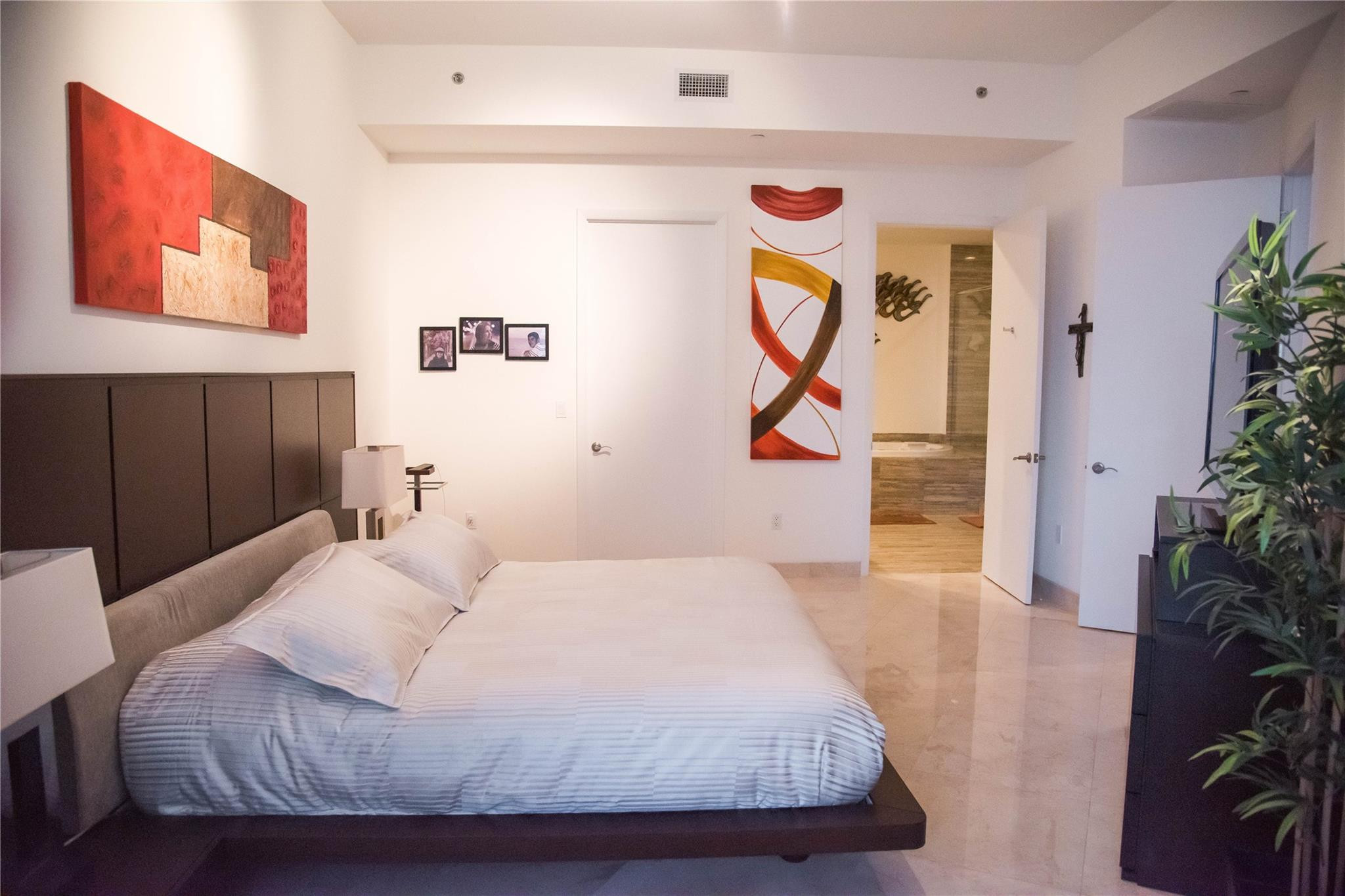 15901 COLLINS #3603, Sunny Isles Beach FL 33160