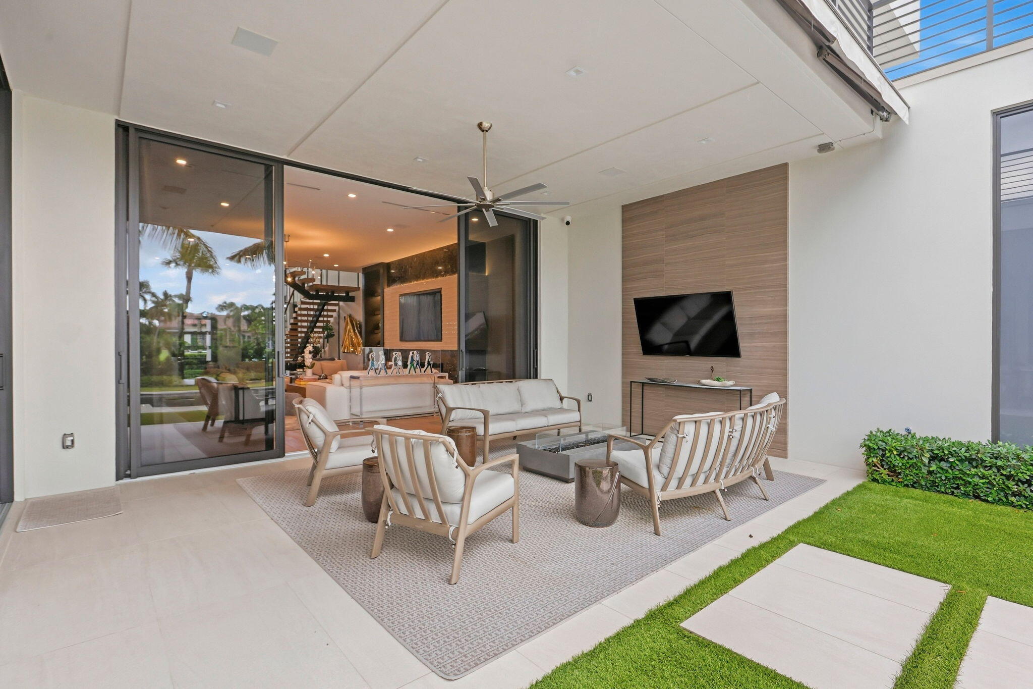 1371 ROYAL PALM, Boca Raton FL 33432