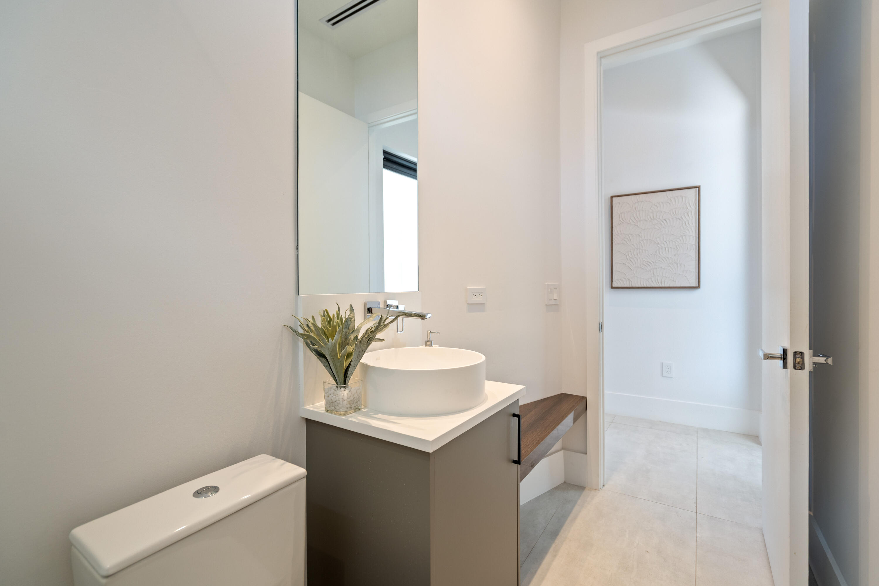 2500 Middle River, Fort Lauderdale FL 33305