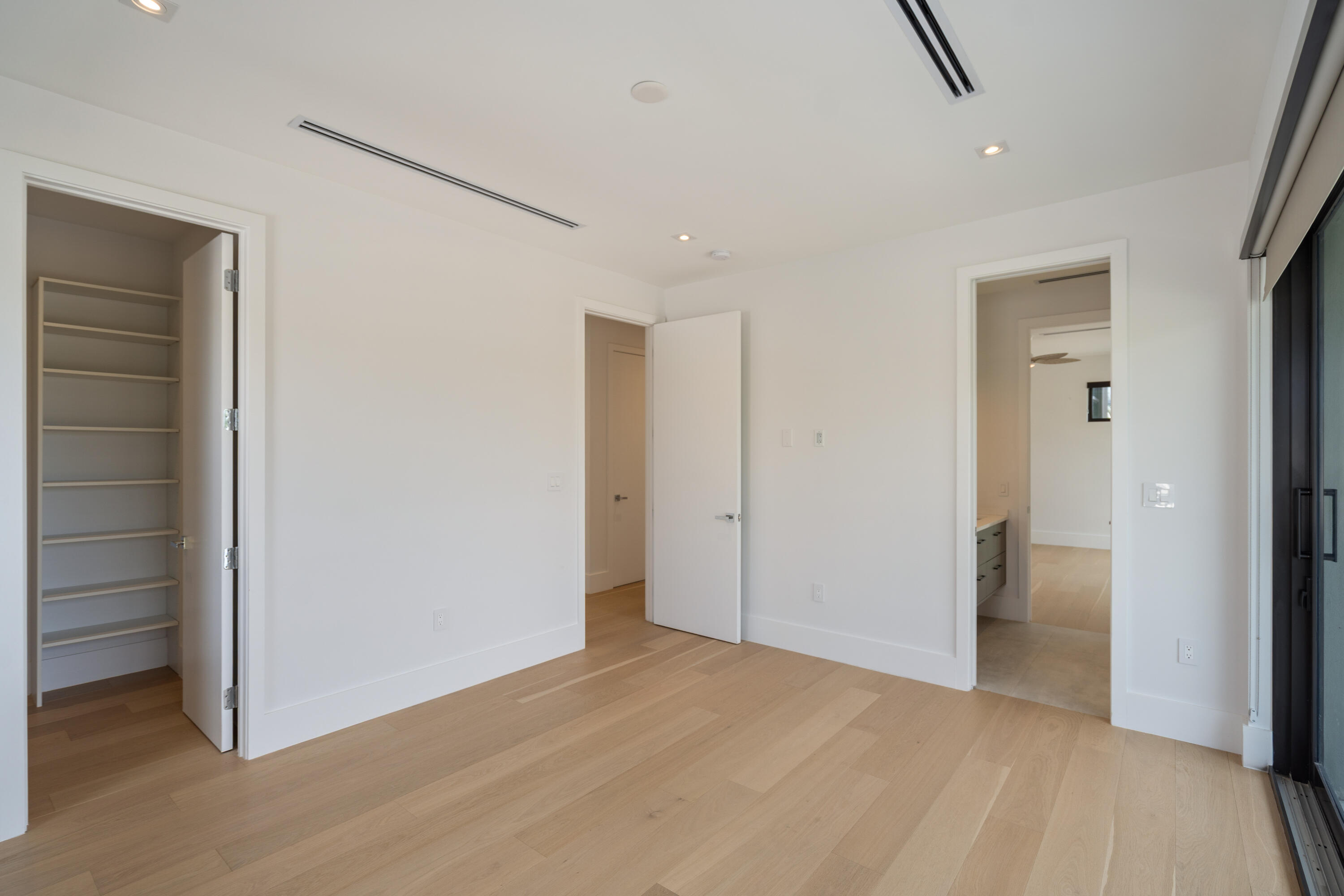 2500 Middle River, Fort Lauderdale FL 33305
