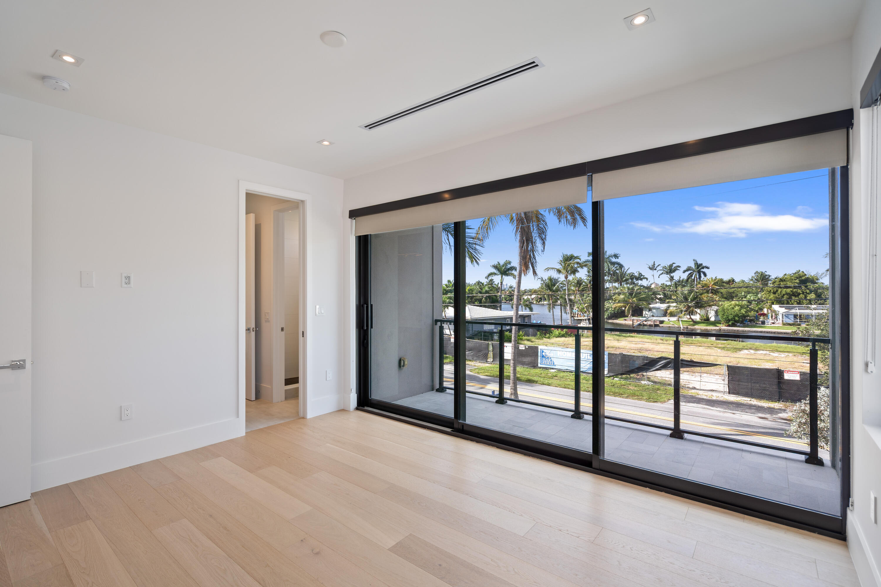 2500 Middle River, Fort Lauderdale FL 33305
