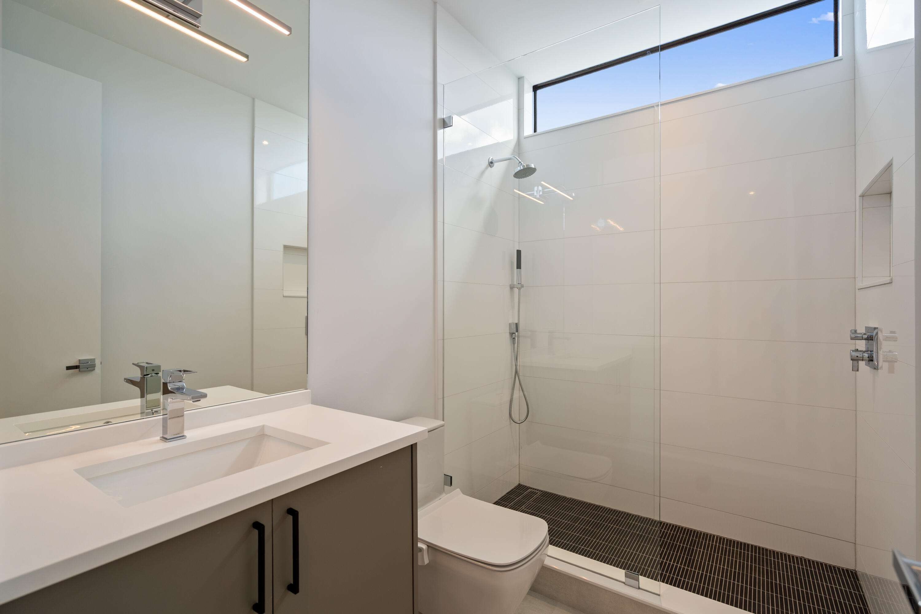 2500 Middle River, Fort Lauderdale FL 33305