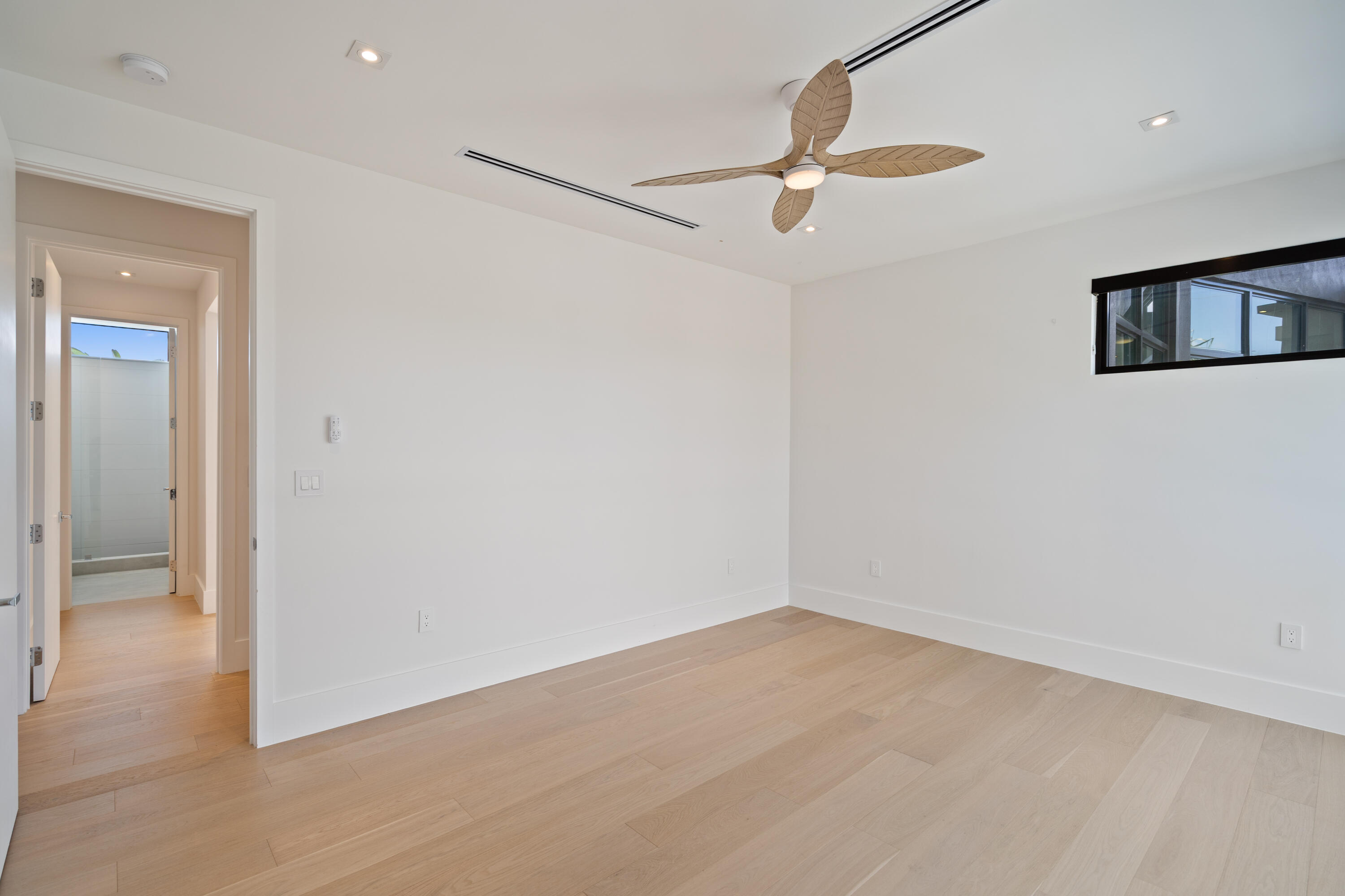 2500 Middle River, Fort Lauderdale FL 33305