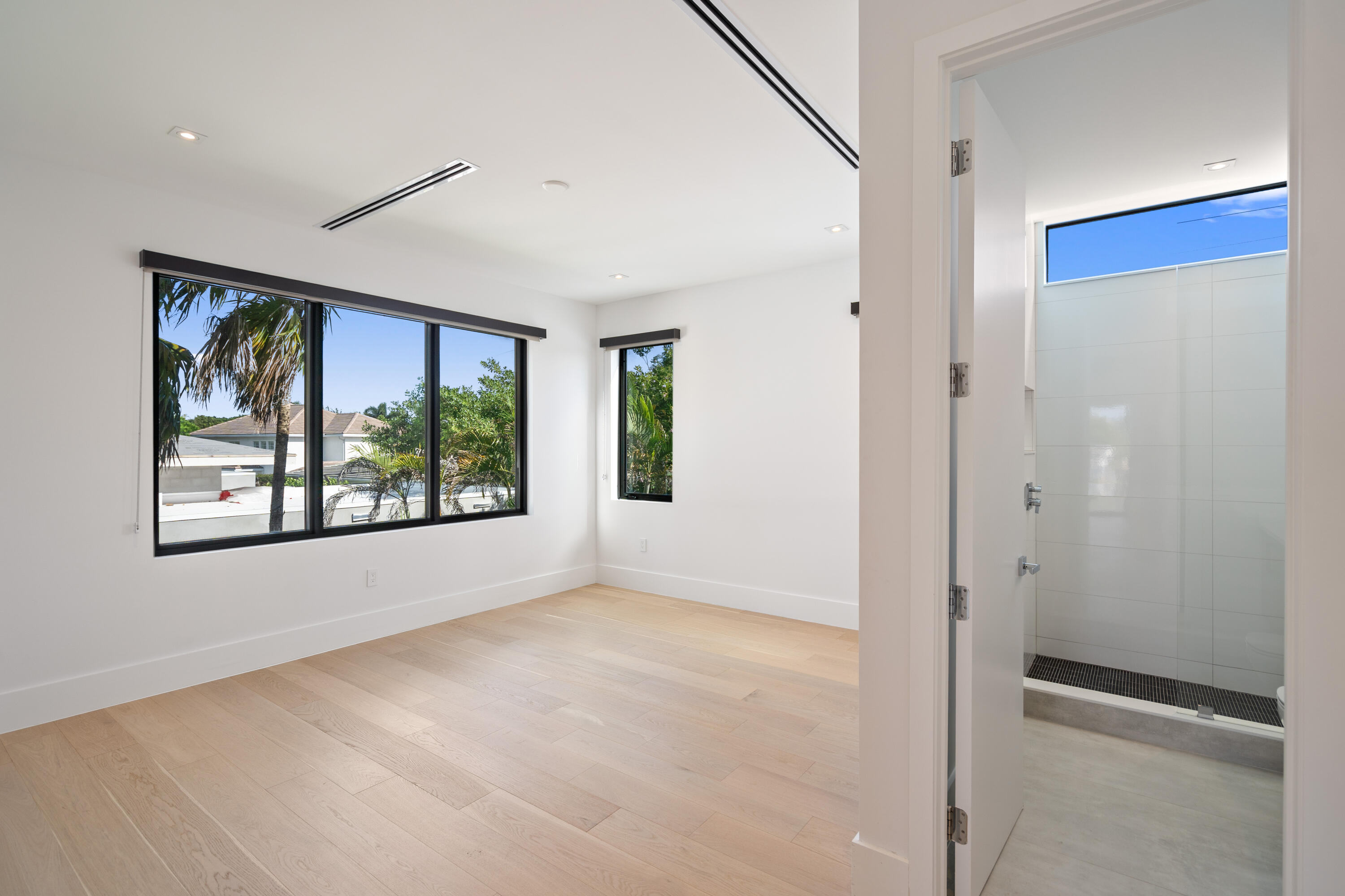 2500 Middle River, Fort Lauderdale FL 33305
