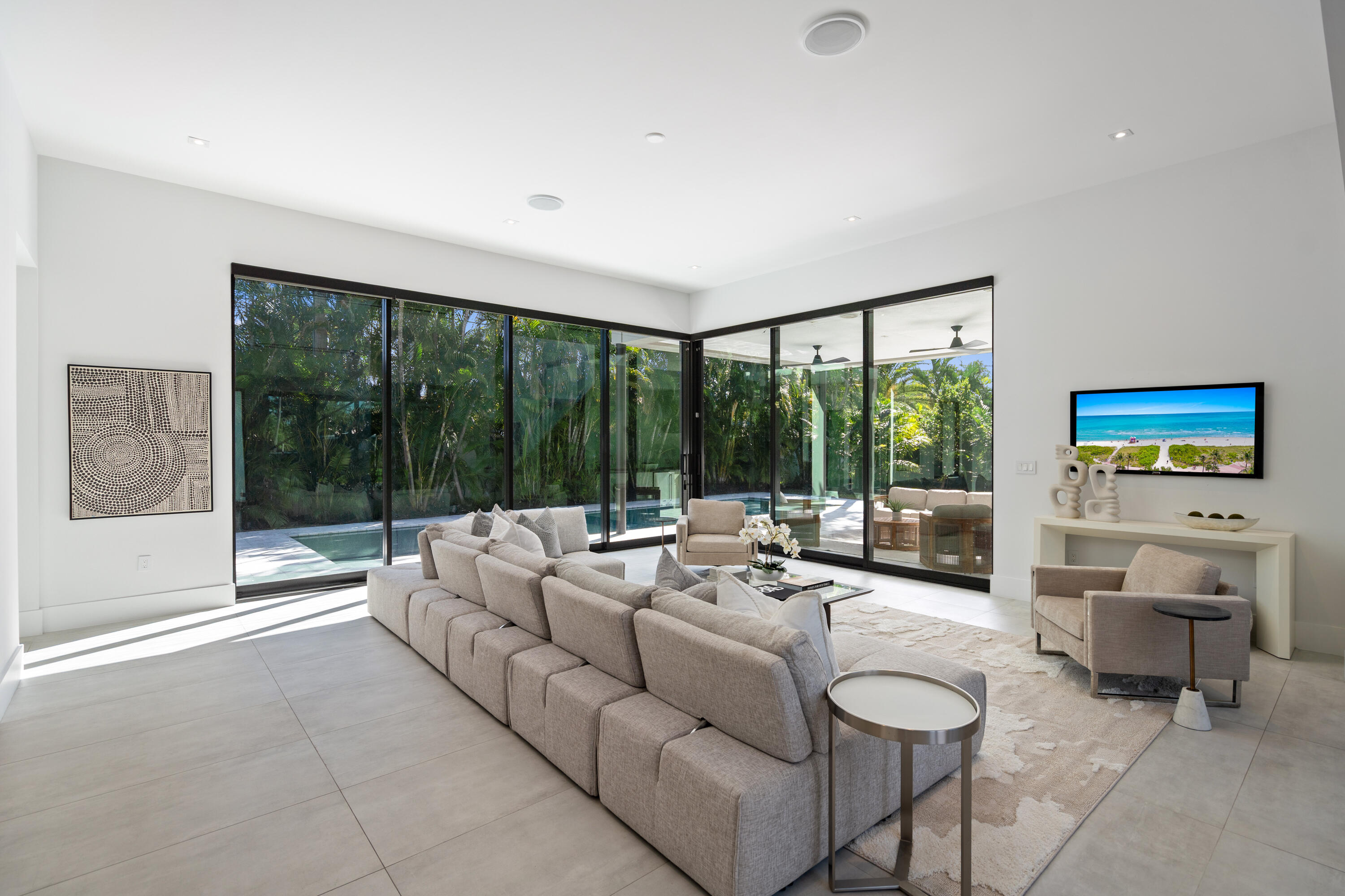 2500 Middle River, Fort Lauderdale FL 33305
