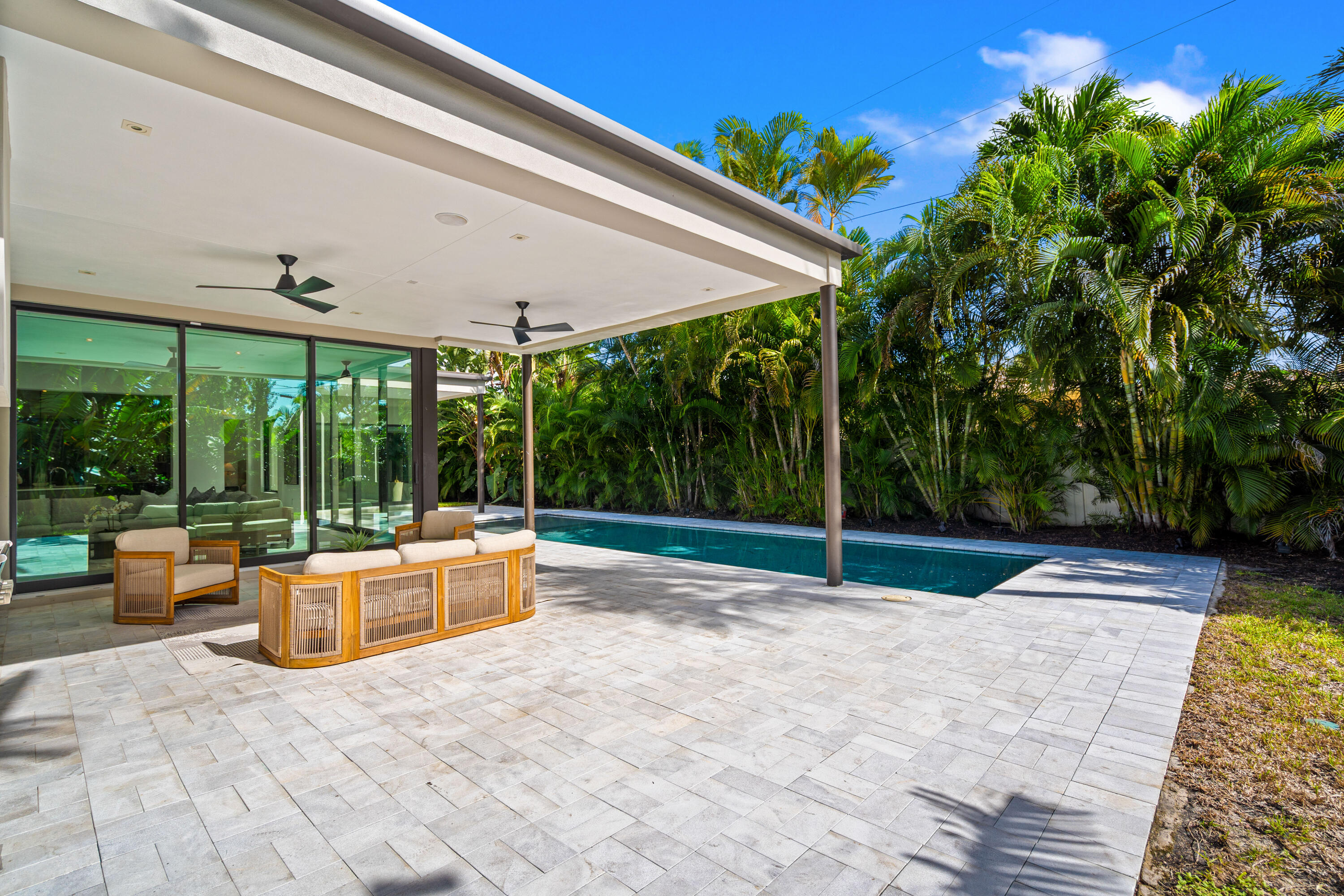 2500 Middle River, Fort Lauderdale FL 33305