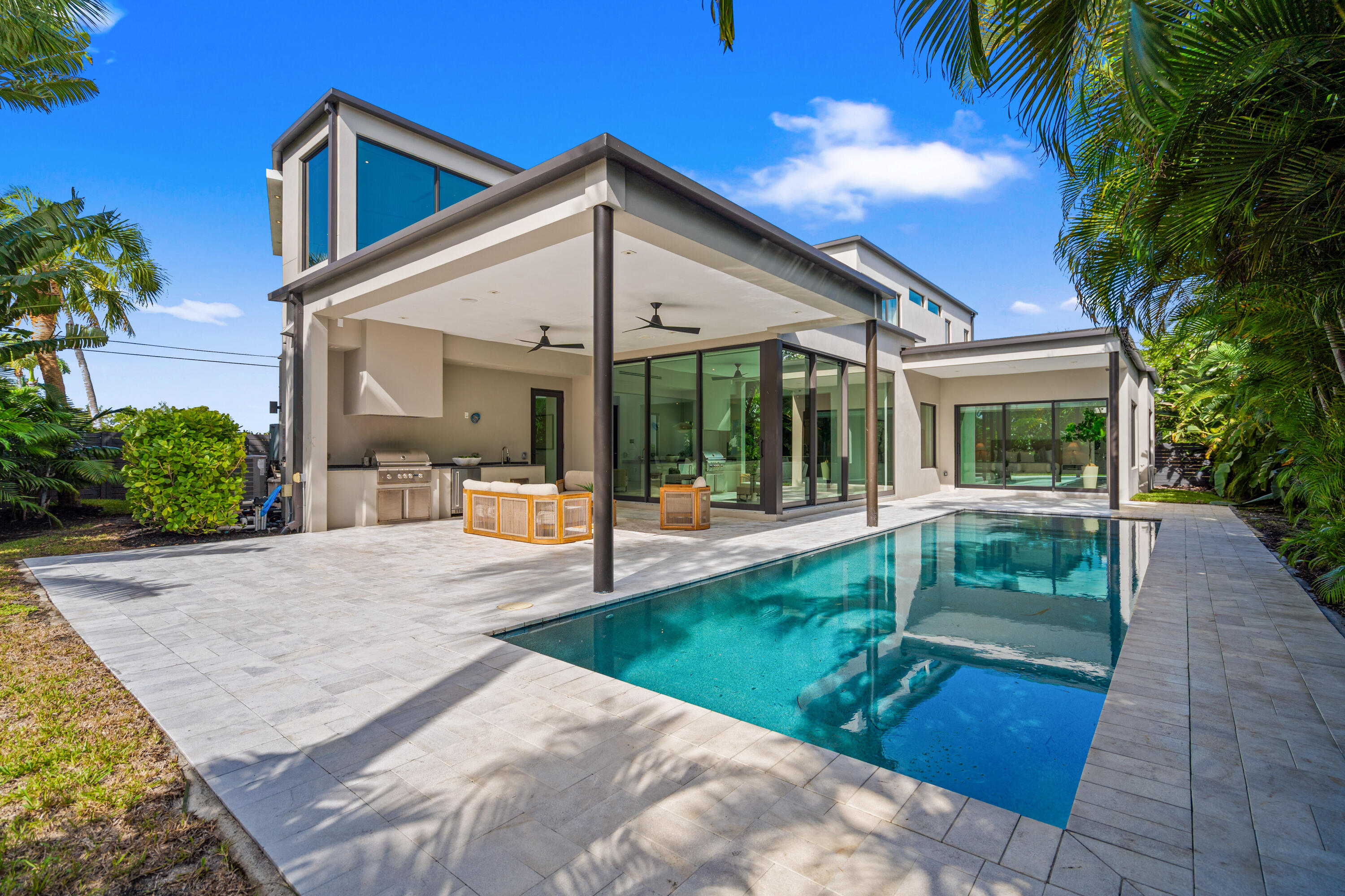 2500 Middle River, Fort Lauderdale FL 33305