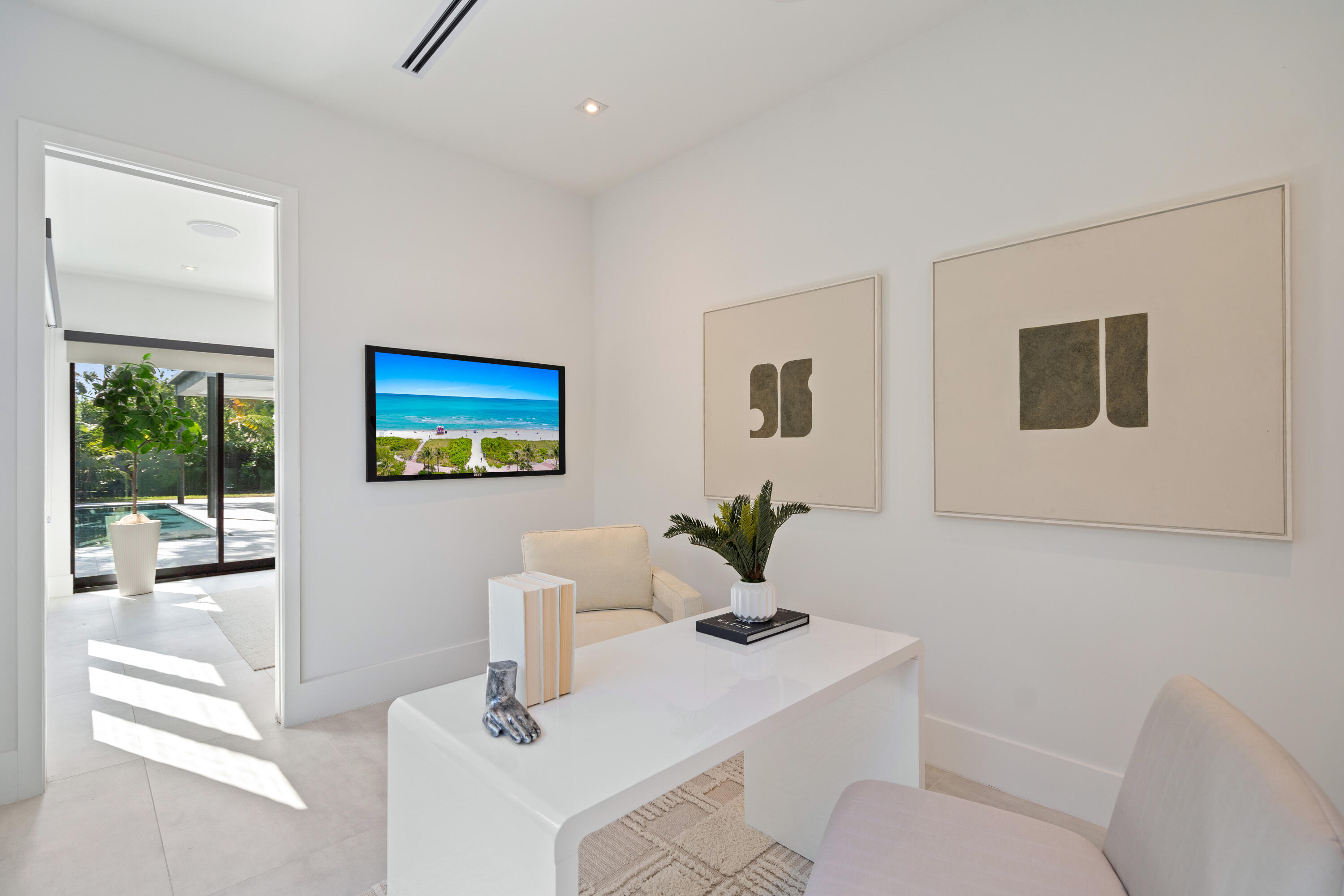 2500 Middle River, Fort Lauderdale FL 33305