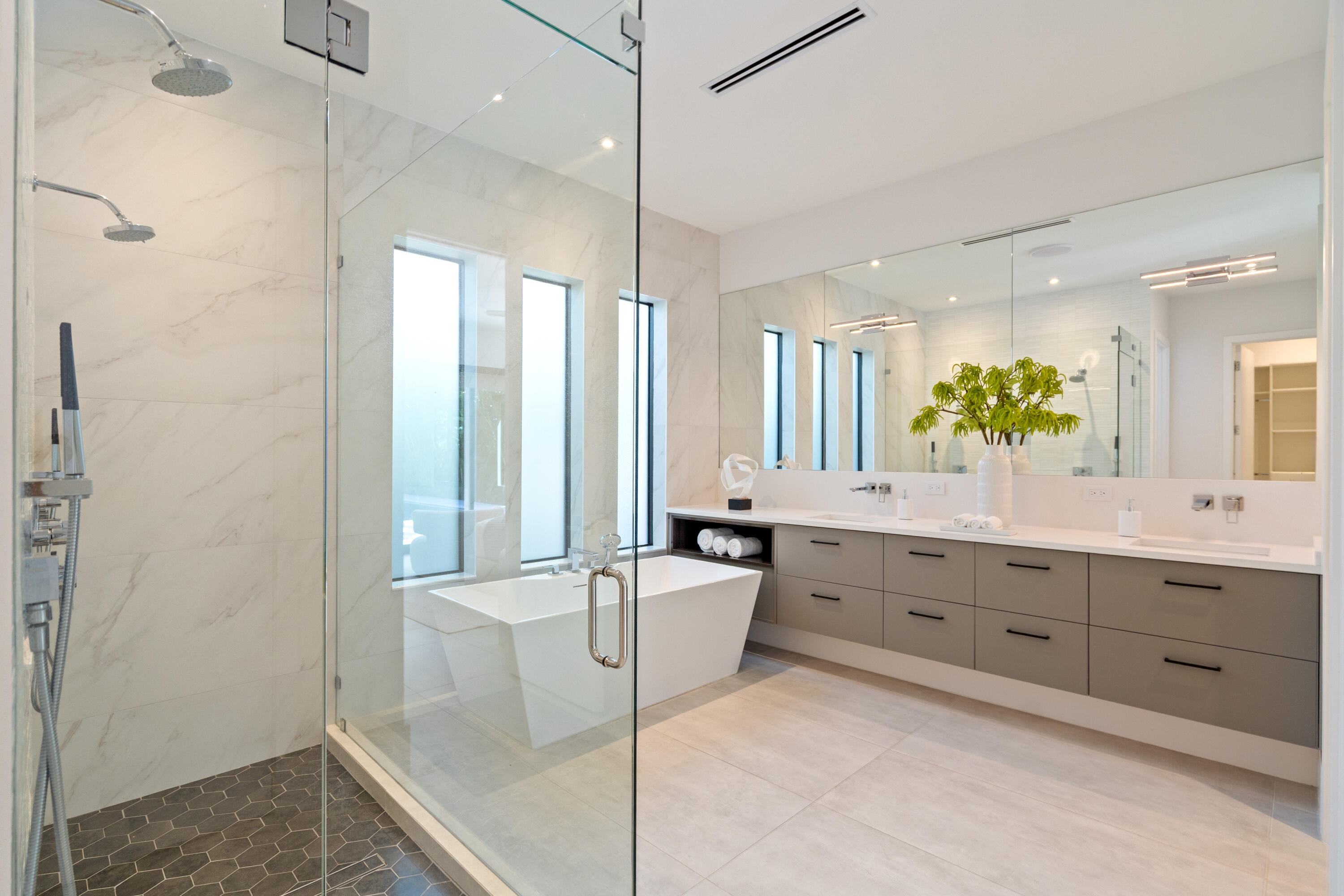 2500 Middle River, Fort Lauderdale FL 33305