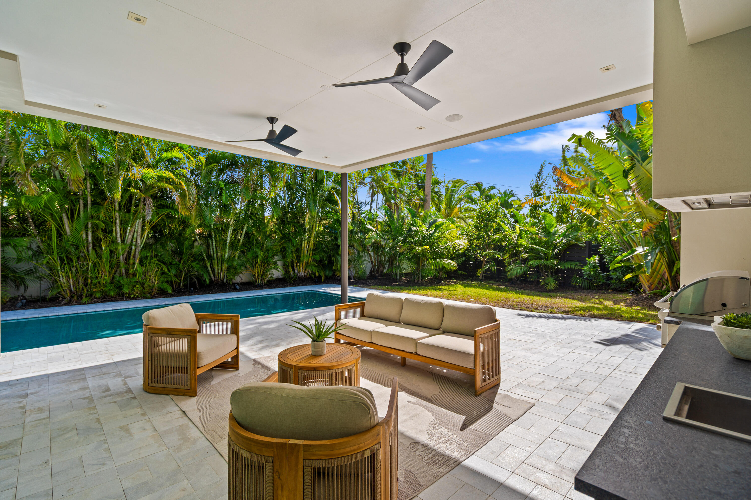 2500 Middle River, Fort Lauderdale FL 33305