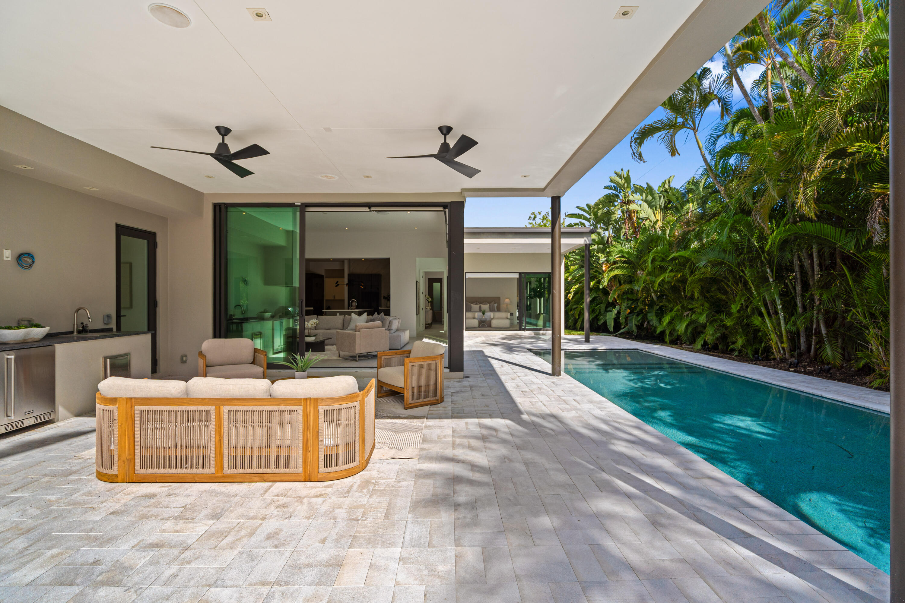 2500 Middle River, Fort Lauderdale FL 33305