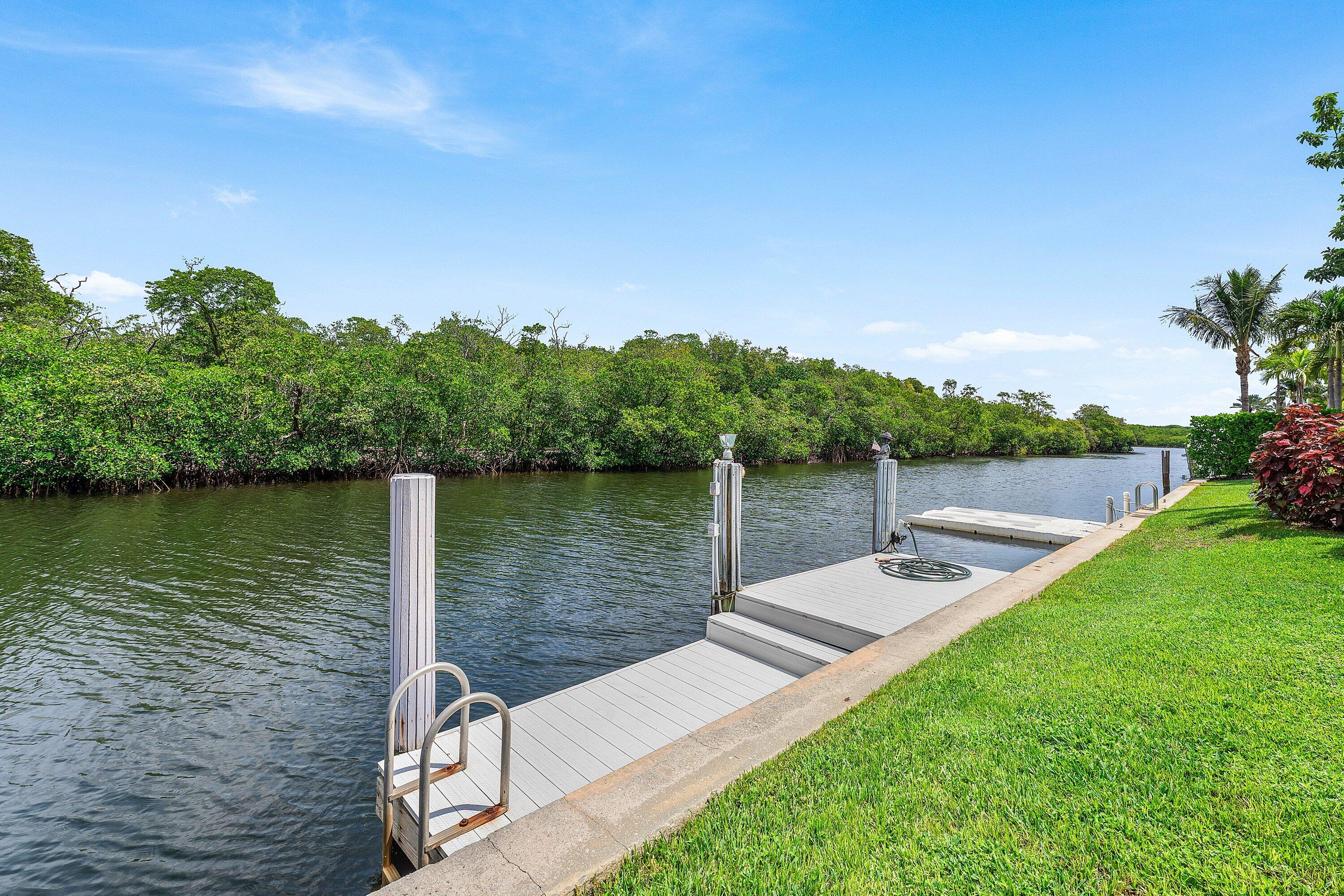 611 Phillips, Boca Raton FL 33432