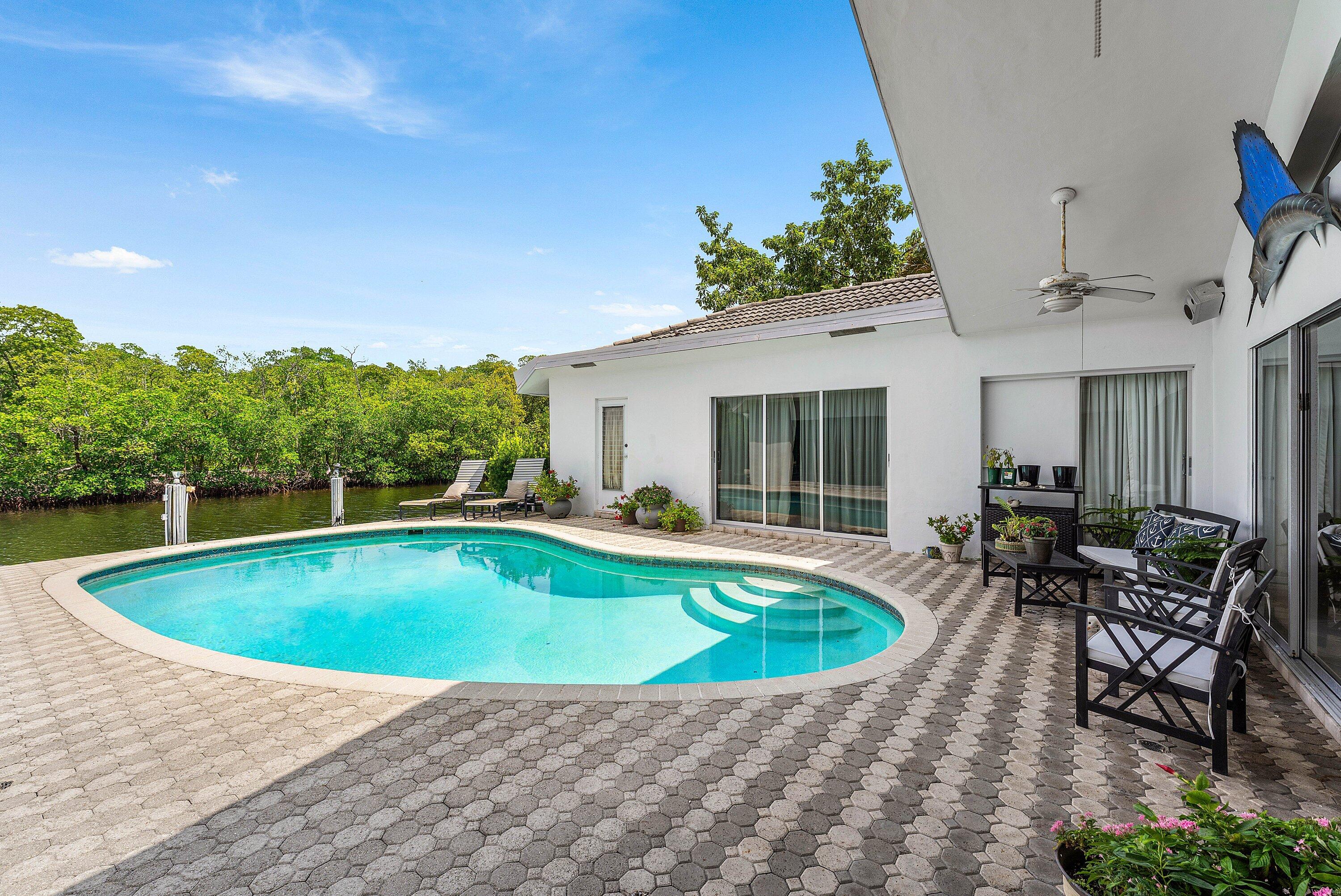 611 Phillips, Boca Raton FL 33432