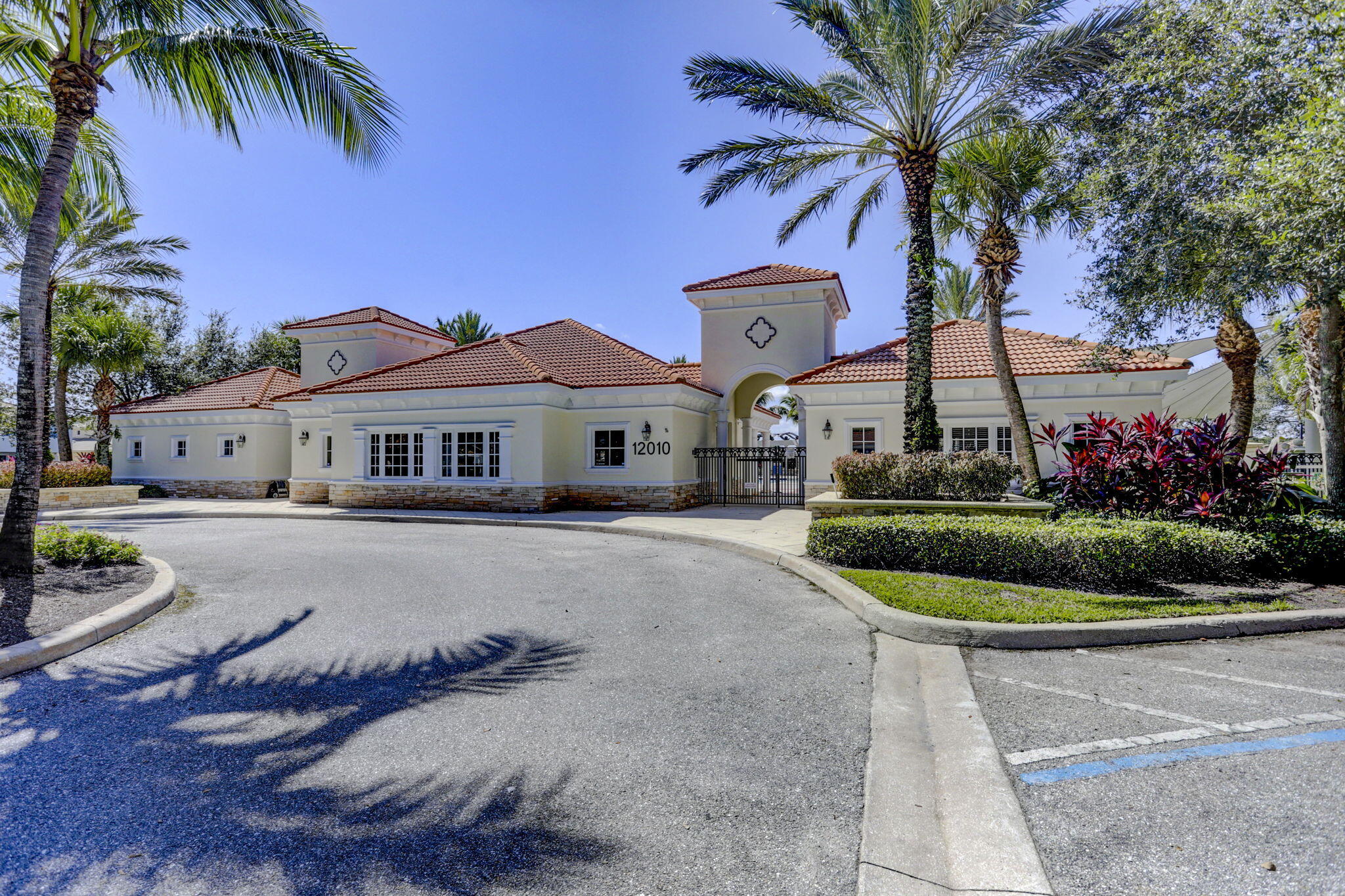 12491 AVILES, Palm Beach Gardens FL 33418