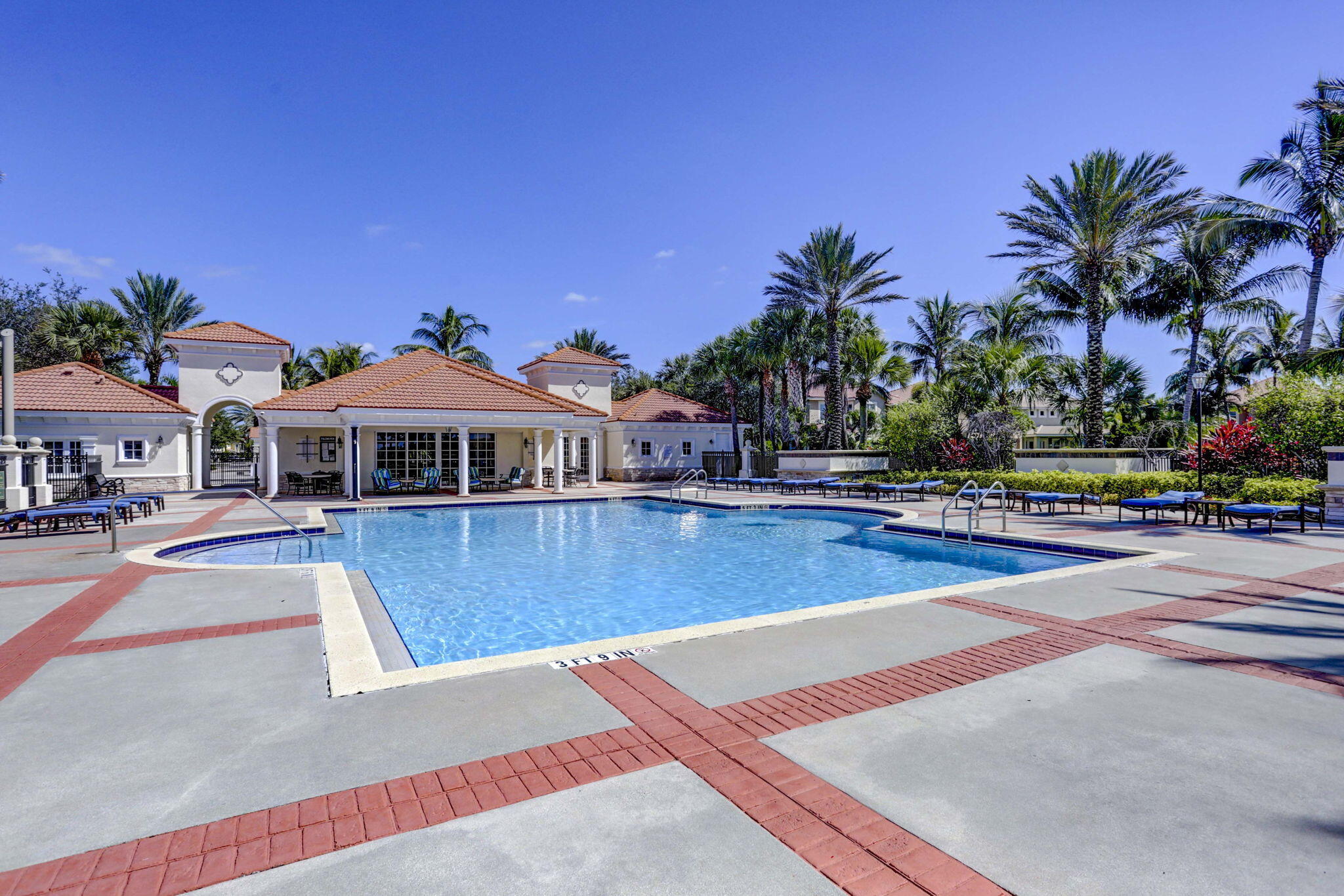 12491 AVILES, Palm Beach Gardens FL 33418