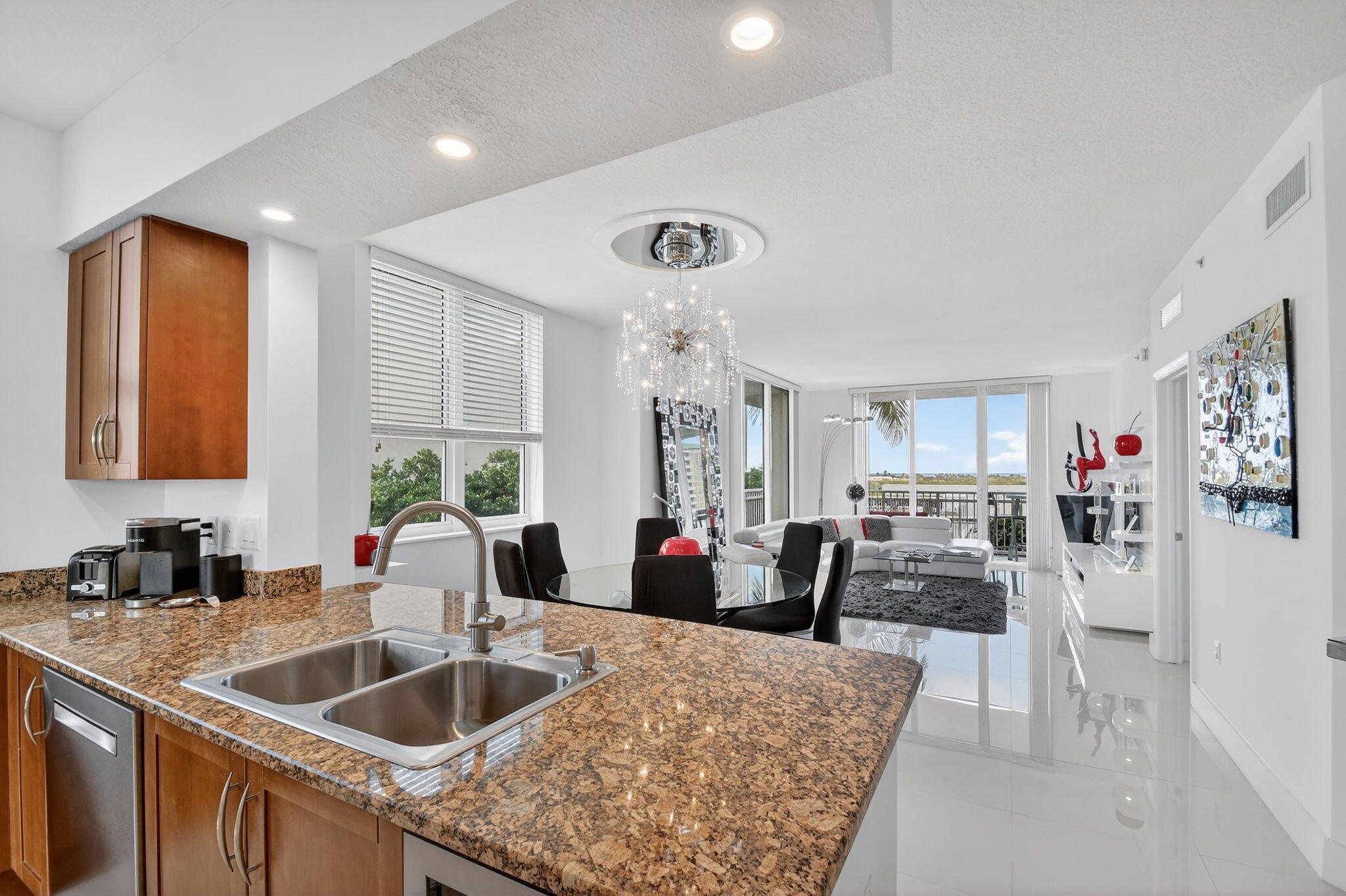 350 N Federal #605, Boynton Beach FL 33435