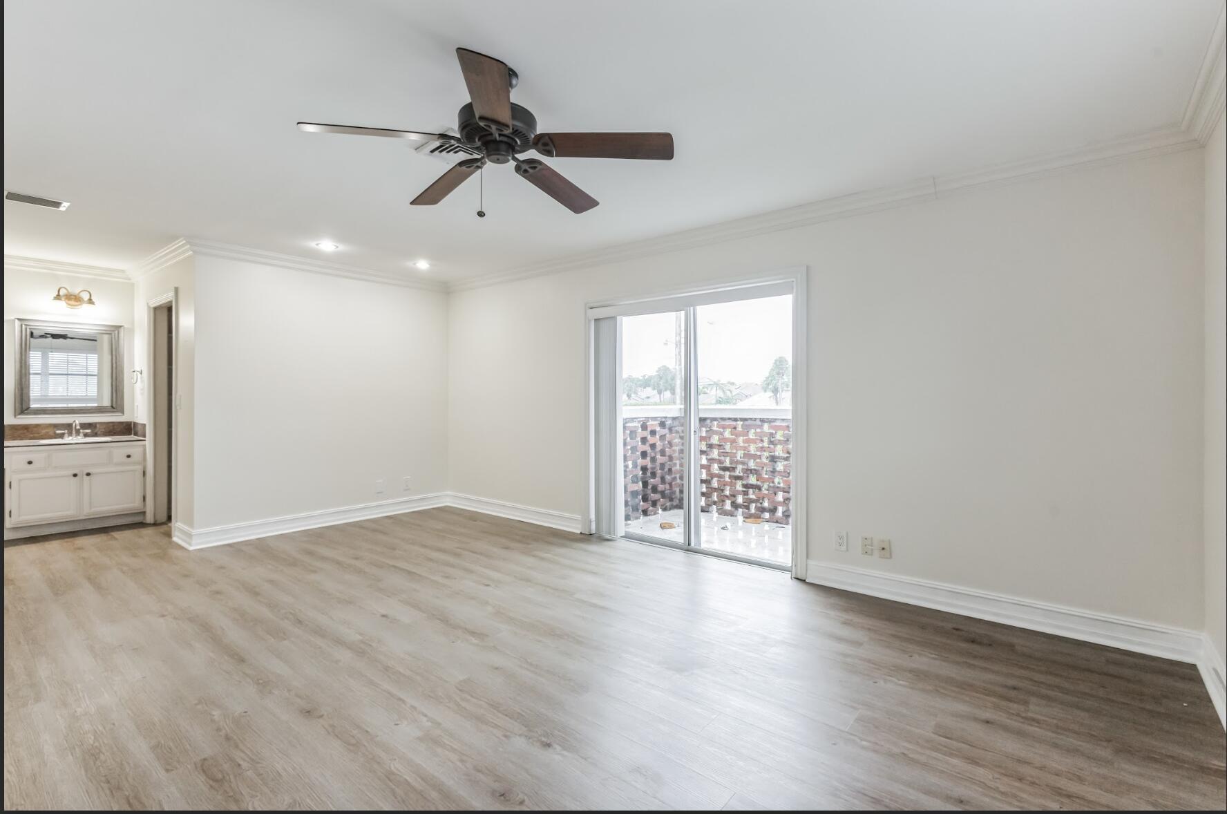 415 Pine Tree #17, Atlantis FL 33462