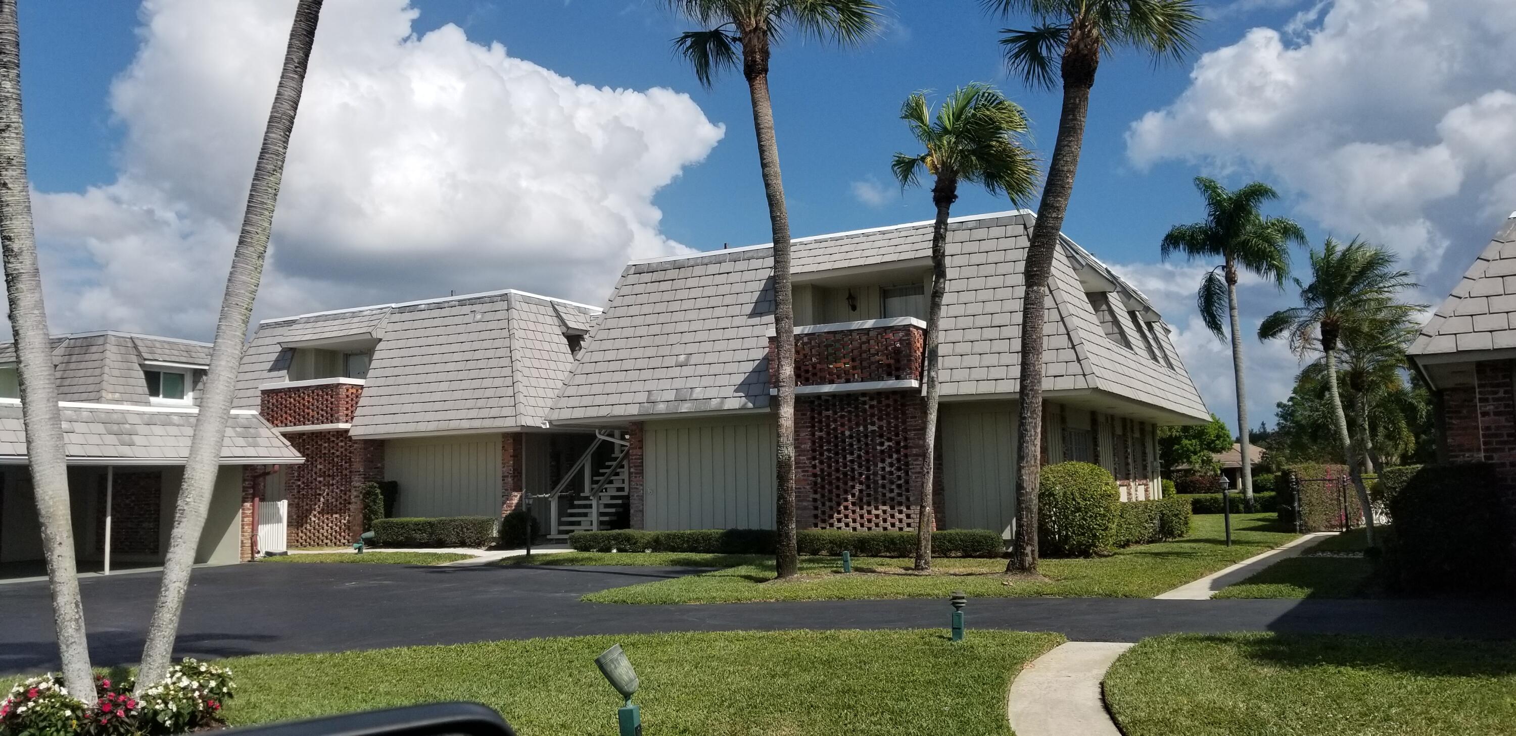 415 Pine Tree #17, Atlantis FL 33462