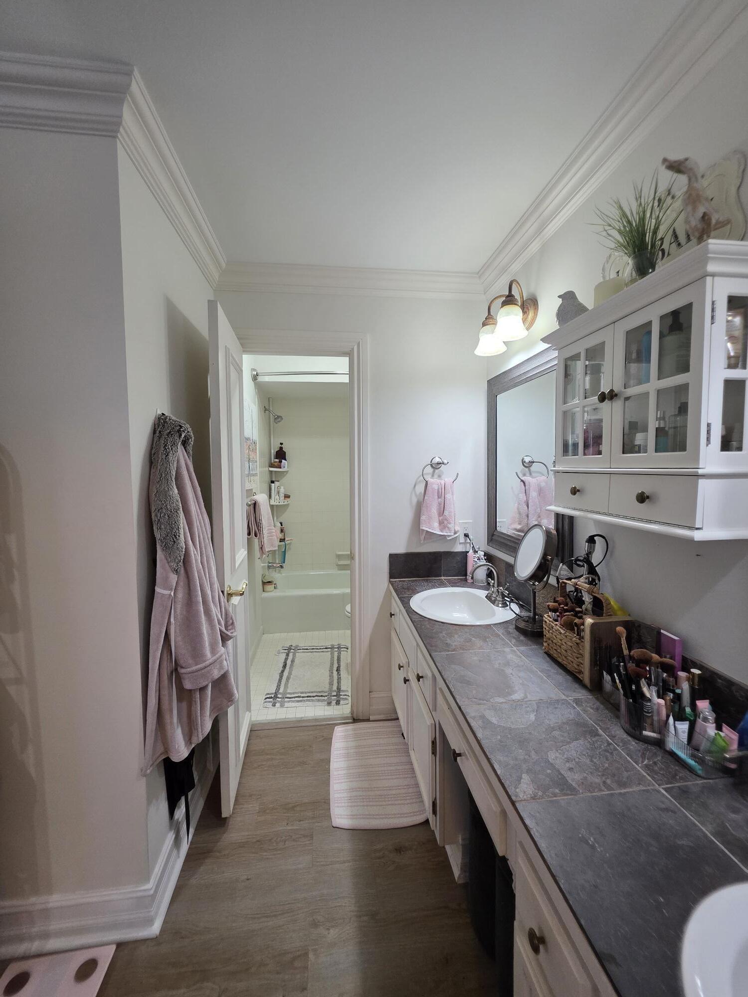 415 Pine Tree #17, Atlantis FL 33462