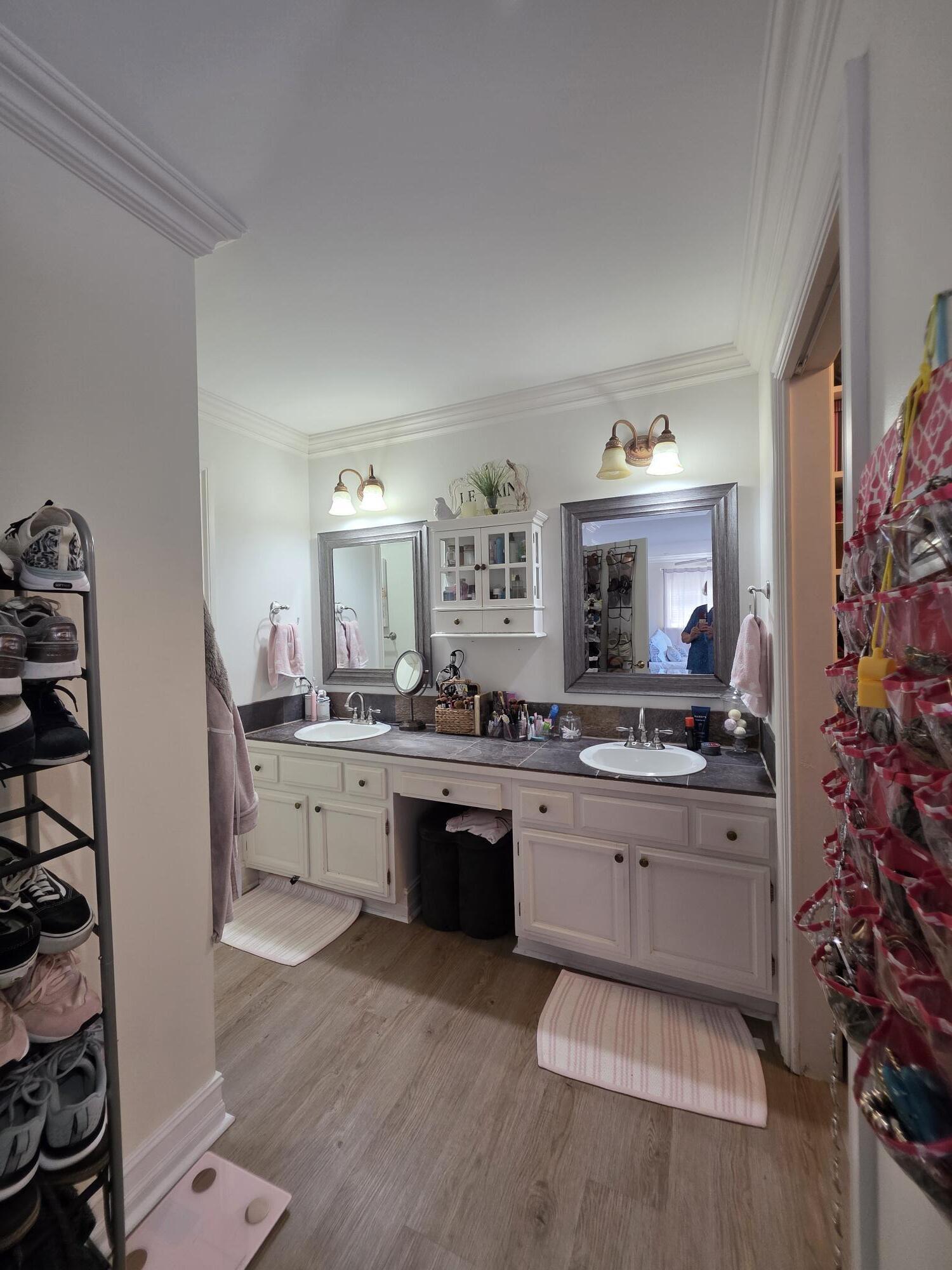 415 Pine Tree #17, Atlantis FL 33462