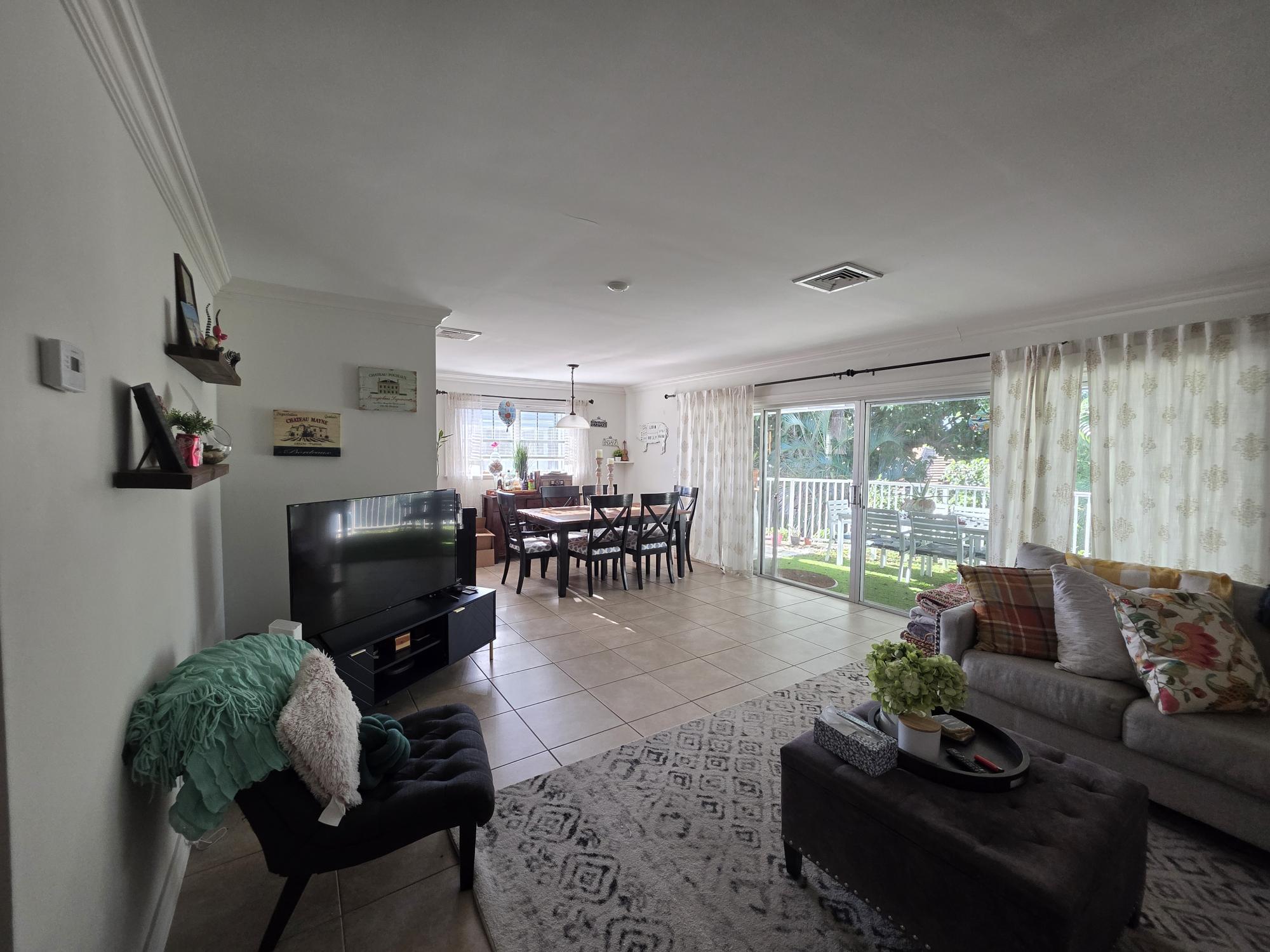 415 Pine Tree #17, Atlantis FL 33462