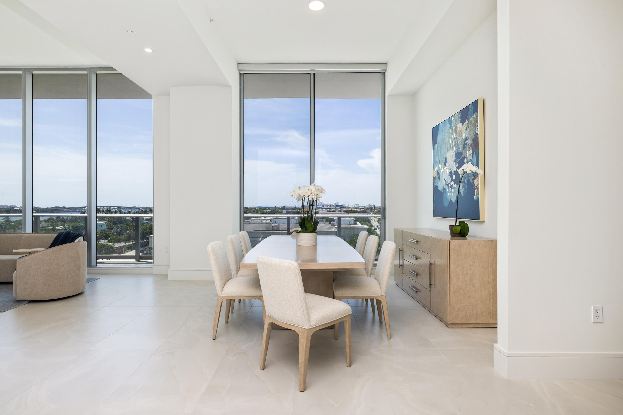 220 LAKE SHORE #612, West Palm Beach FL 33403