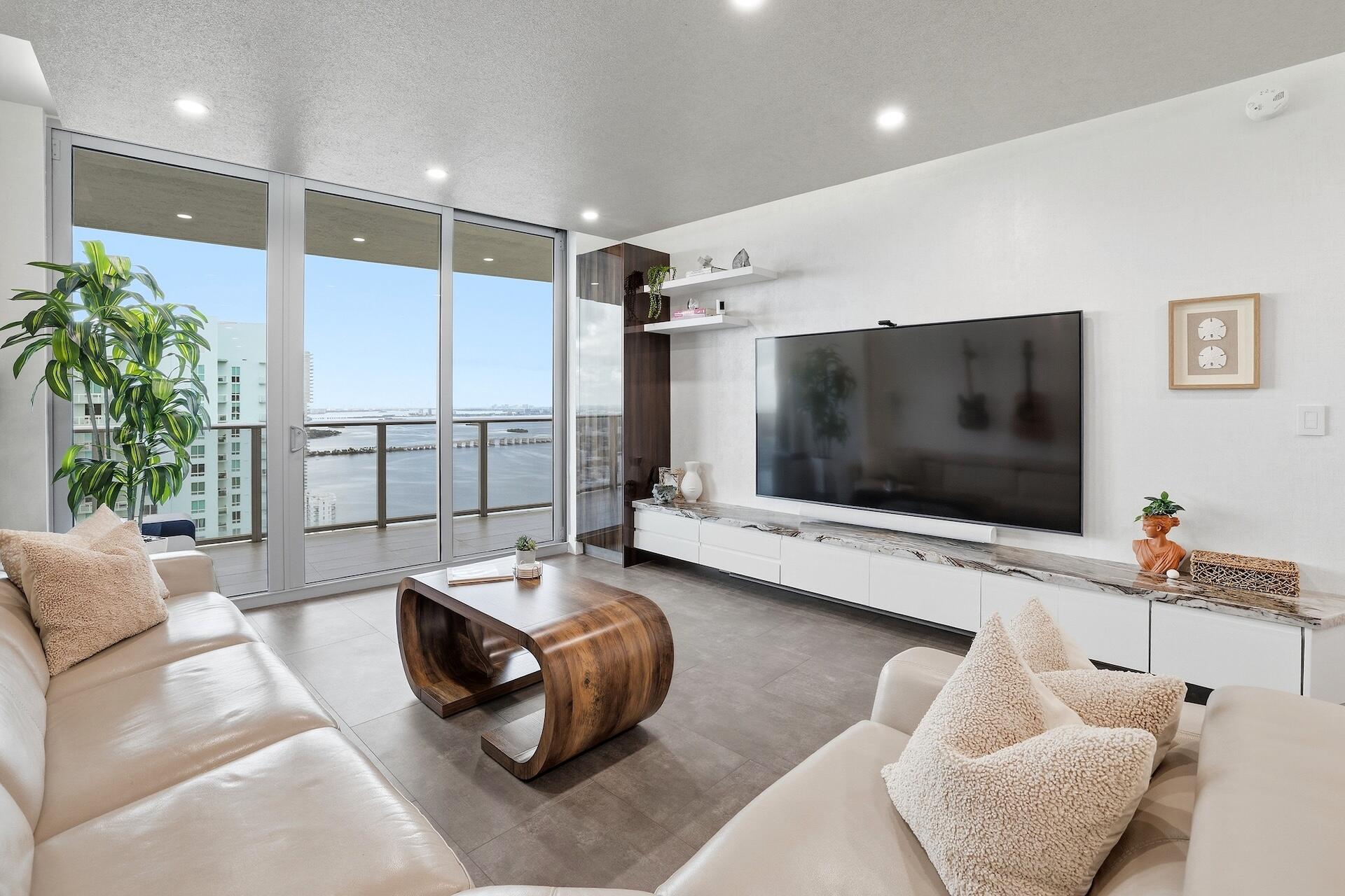 488 NE 18th #5009, Miami FL 33132