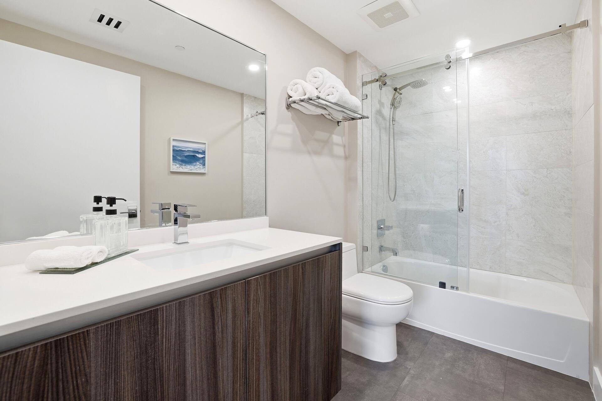 488 NE 18th #5009, Miami FL 33132