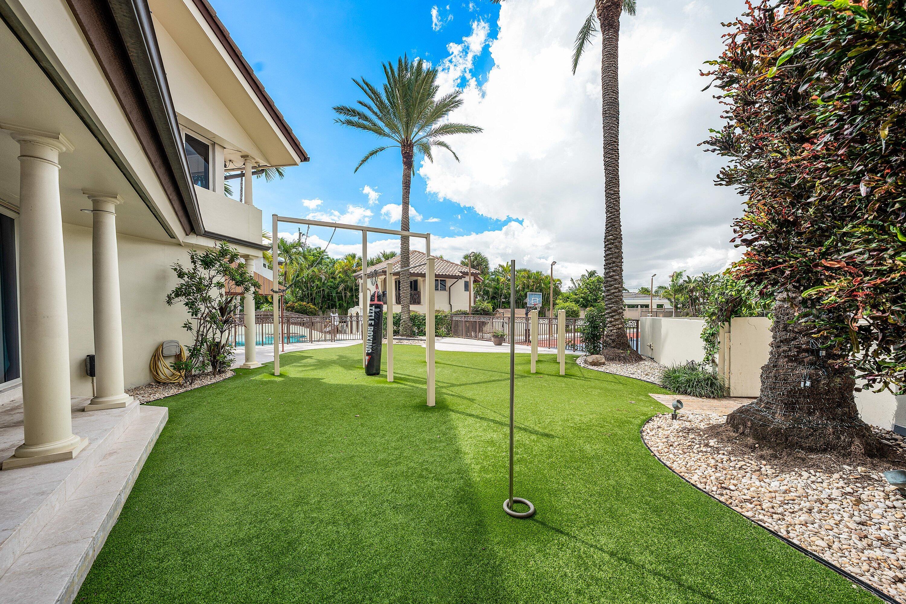 3100 NE 46th, Lighthouse Point FL 33064