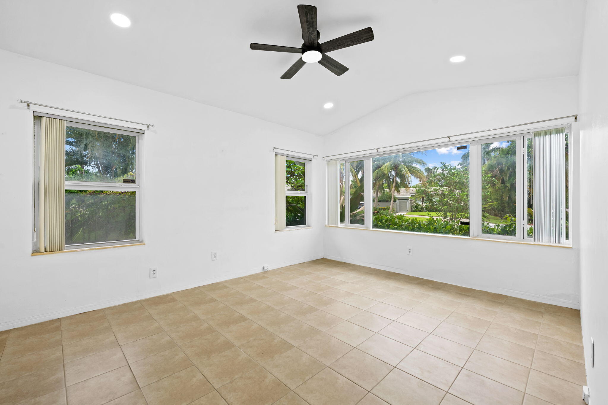 1705 NE 26TH, Fort Lauderdale FL 33305