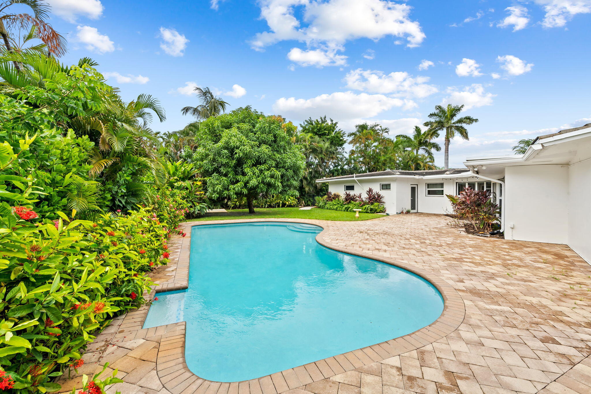 1705 NE 26TH, Fort Lauderdale FL 33305
