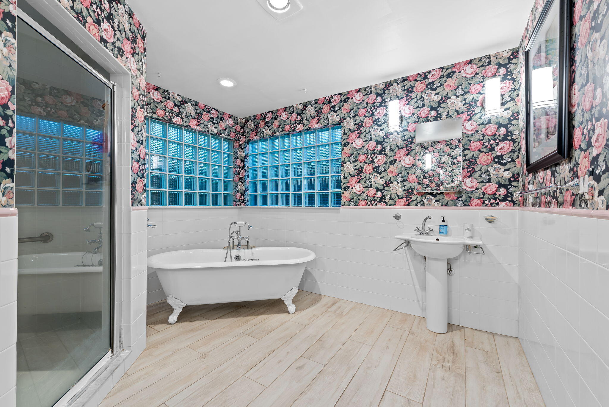 1322 MONROE, Hollywood FL 33019