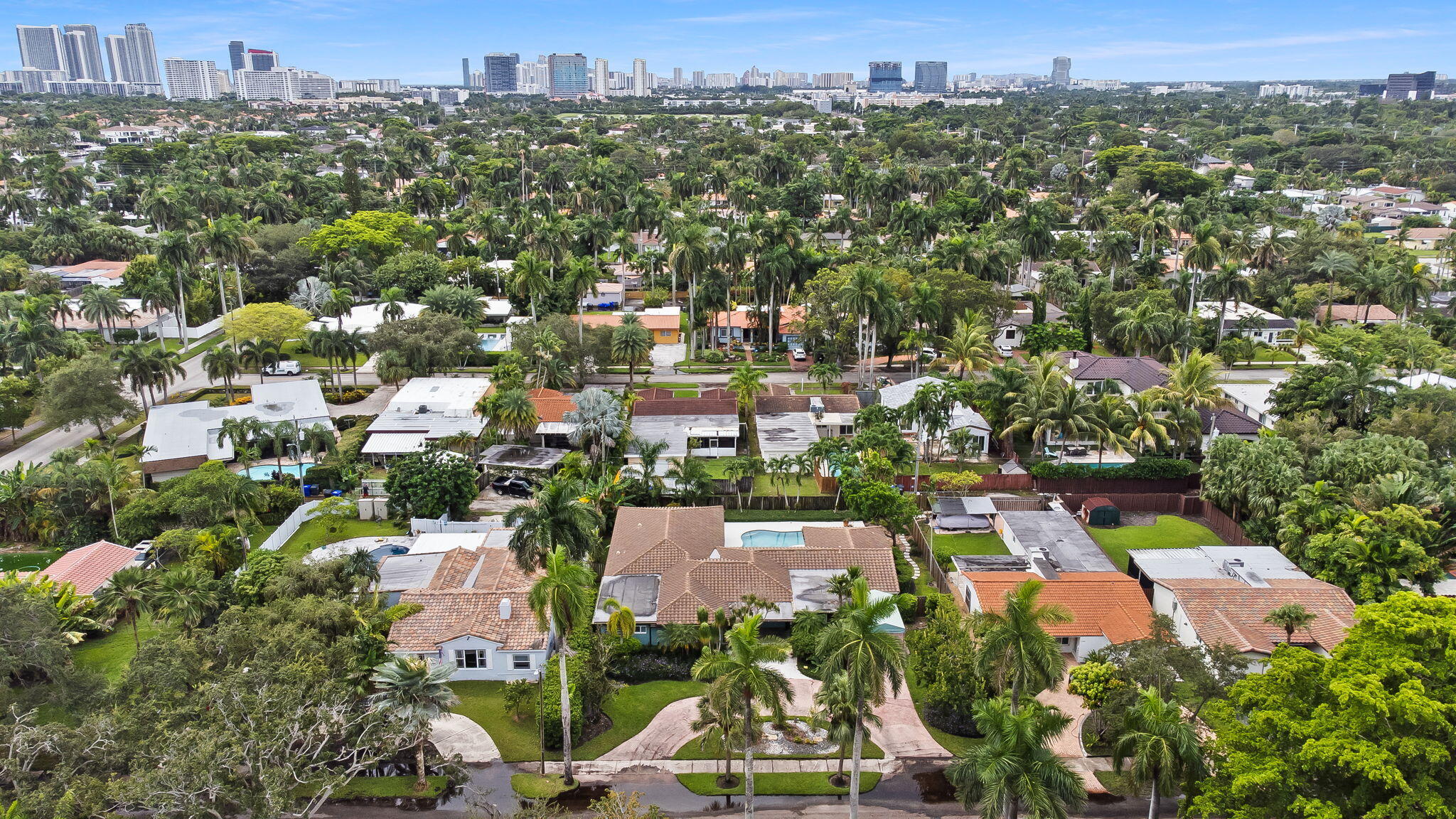 1322 MONROE, Hollywood FL 33019