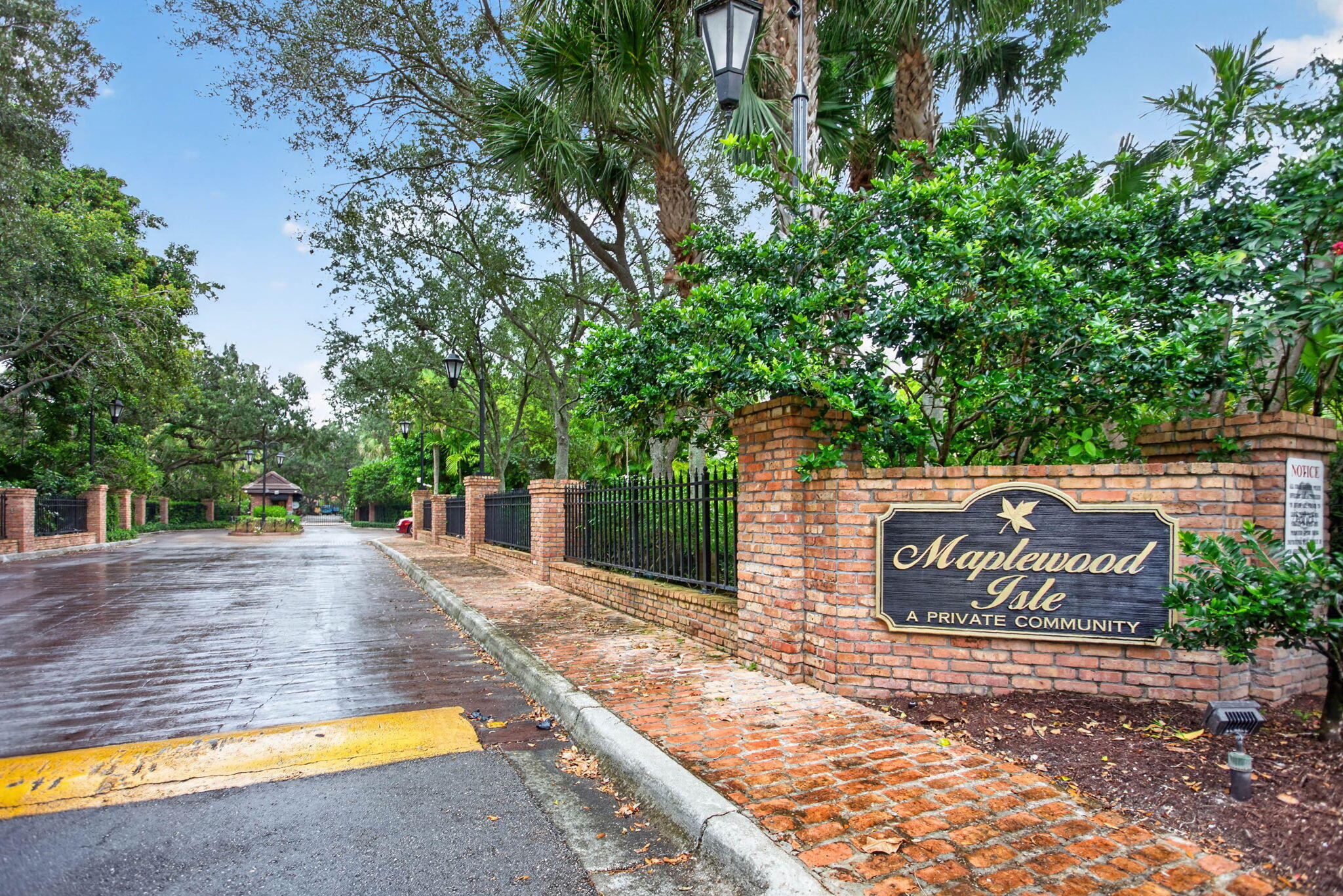 10240 Vestal, Coral Springs FL 33071