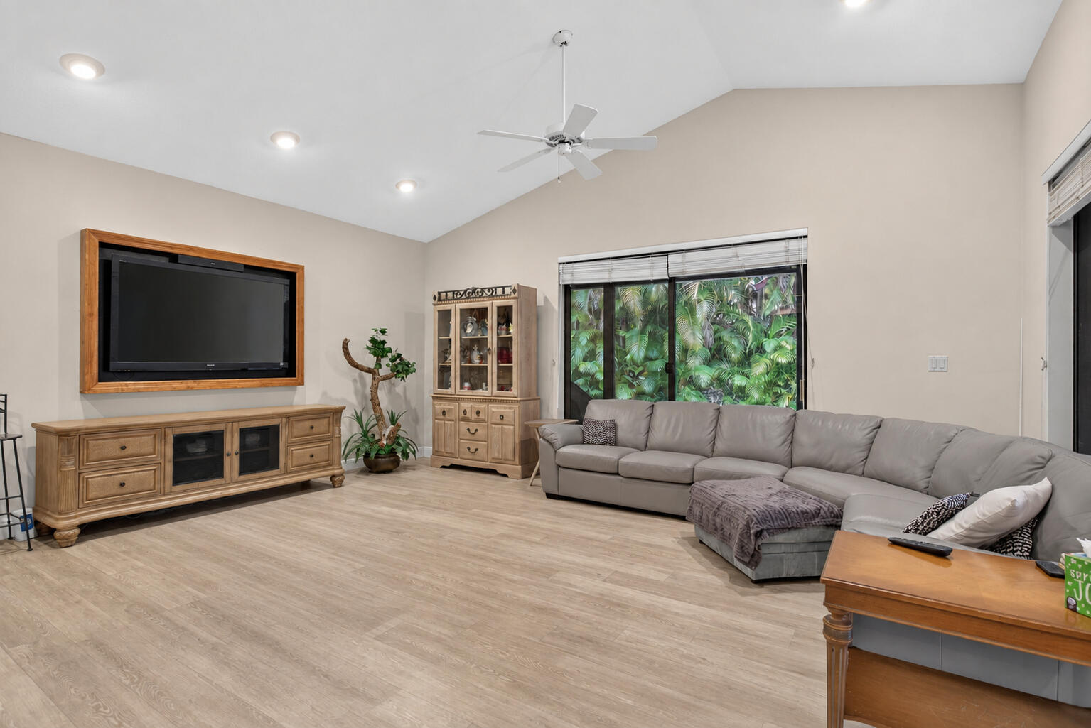 10240 Vestal, Coral Springs FL 33071